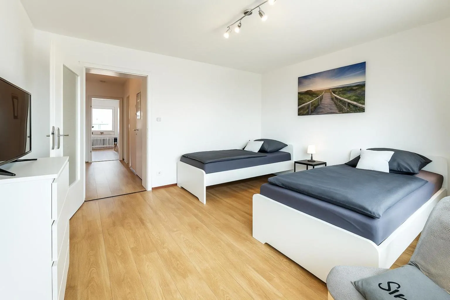 VAZ Apartments Freiheit 1 für Monteure und Fachkräfte, Küche, Balkon, TV, WLAN, Parkplatz, Autobahnähe