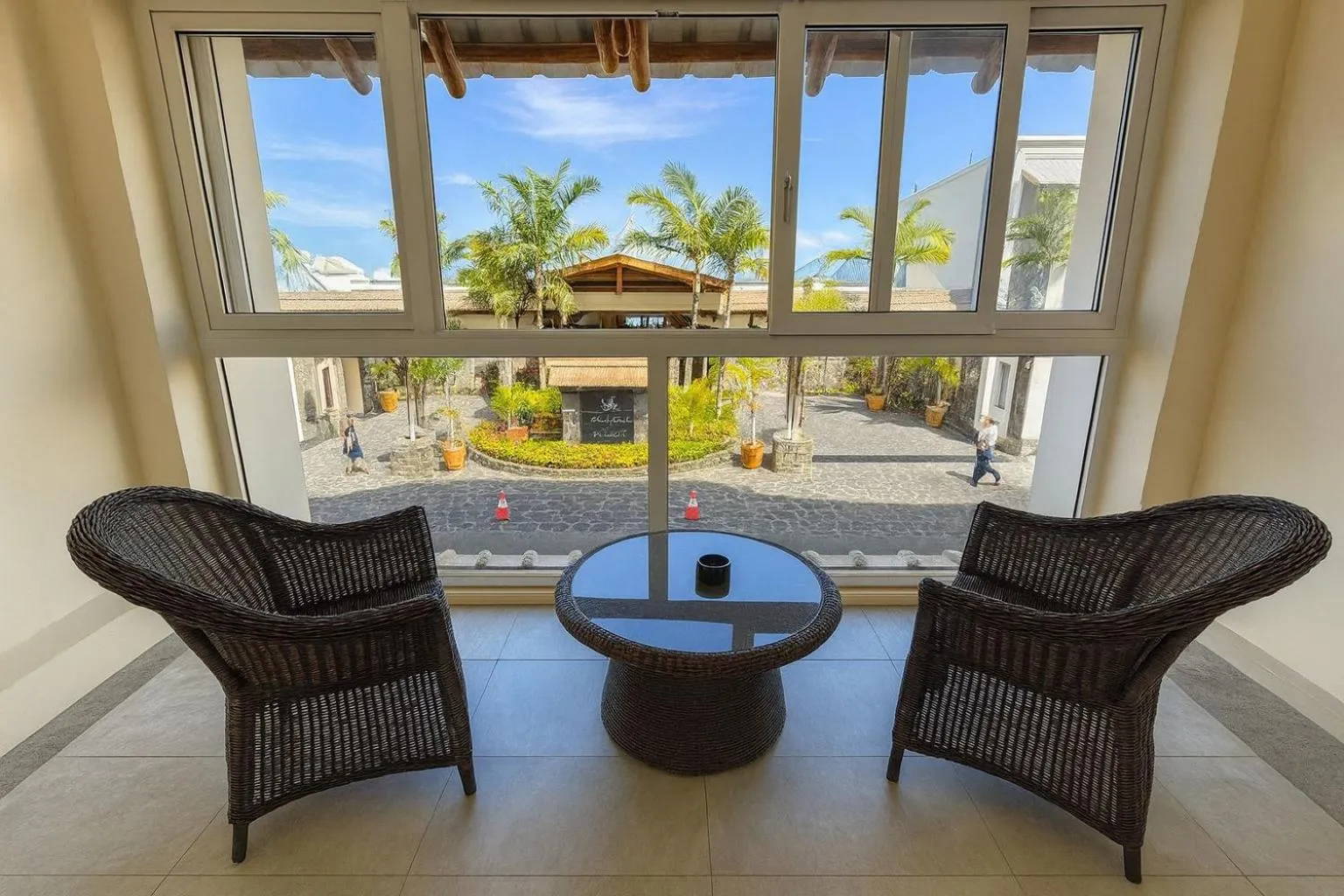 Seating area in Pearle Beach Resort & Spa