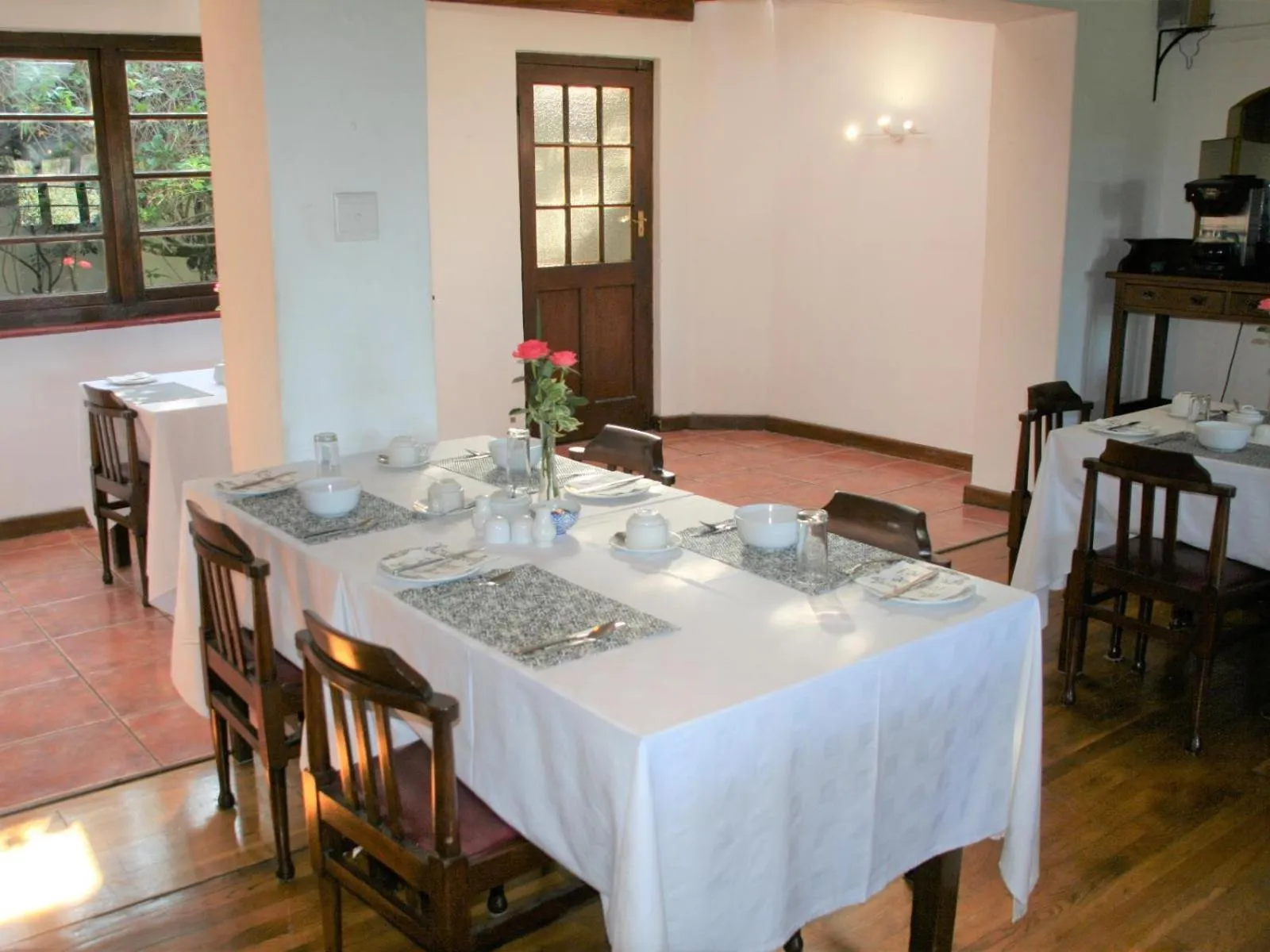 Dining area in Somerset Guest Lodge - Western Cape