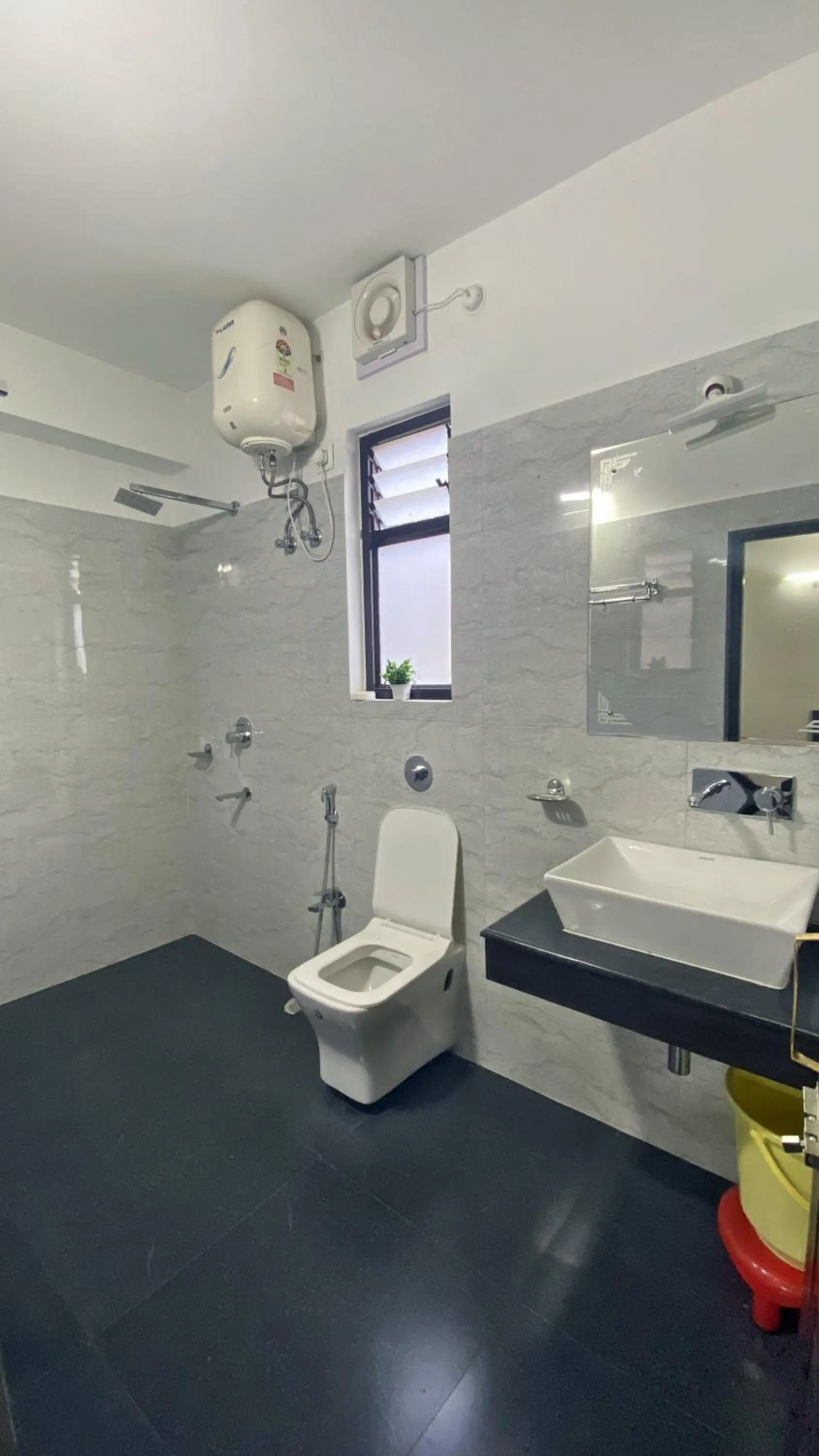 Toilet in Lingmoo Residency