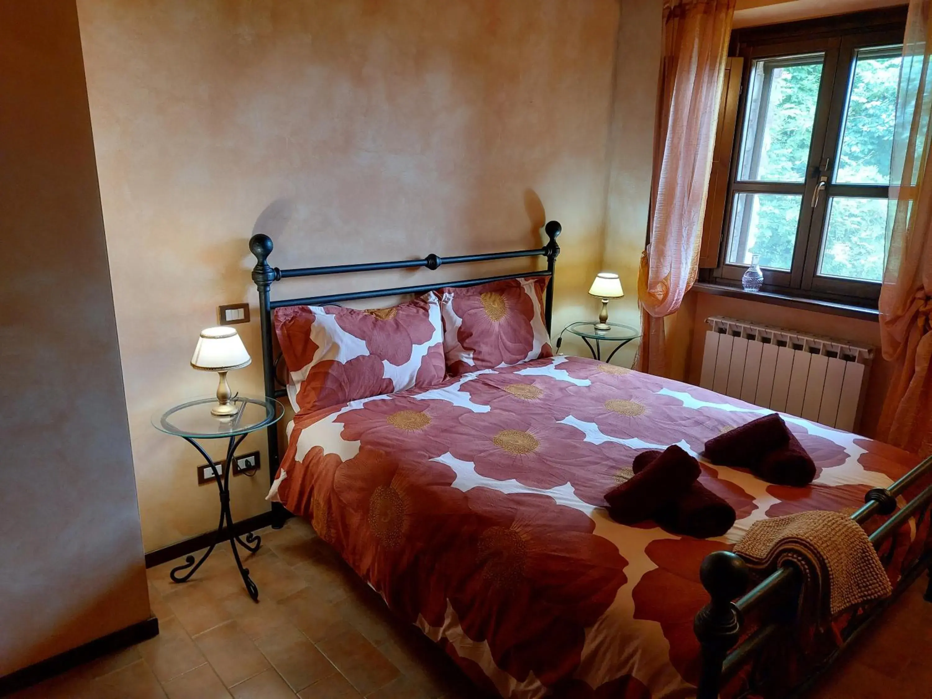 King Room with Mountain View - single occupancy in B&B Fonte Fresca King Room with Mountain View - single occupancy in B&B Fonte Fresca