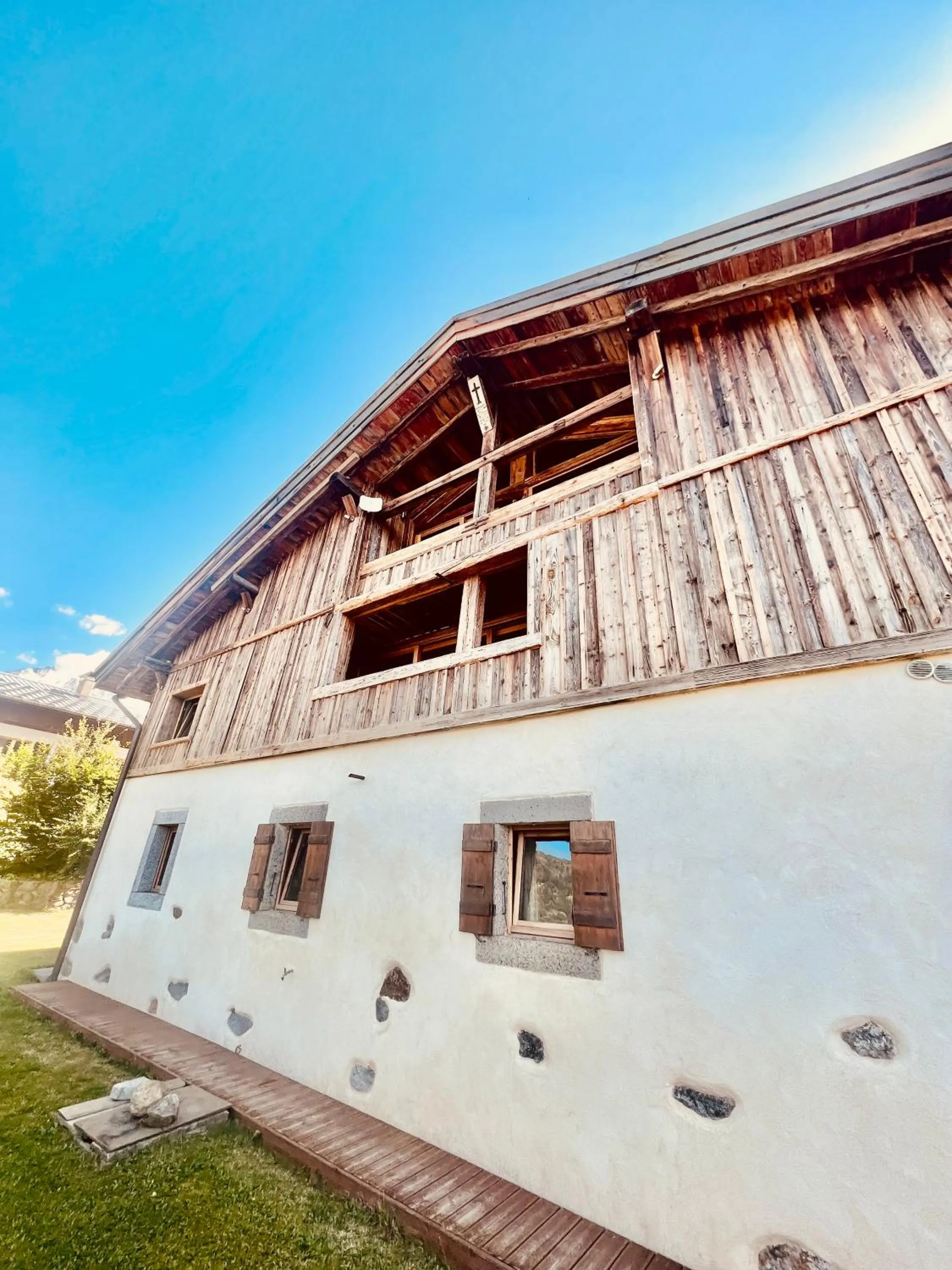 Property building in Wanderful Life MontBlanc refuge haut de gamme