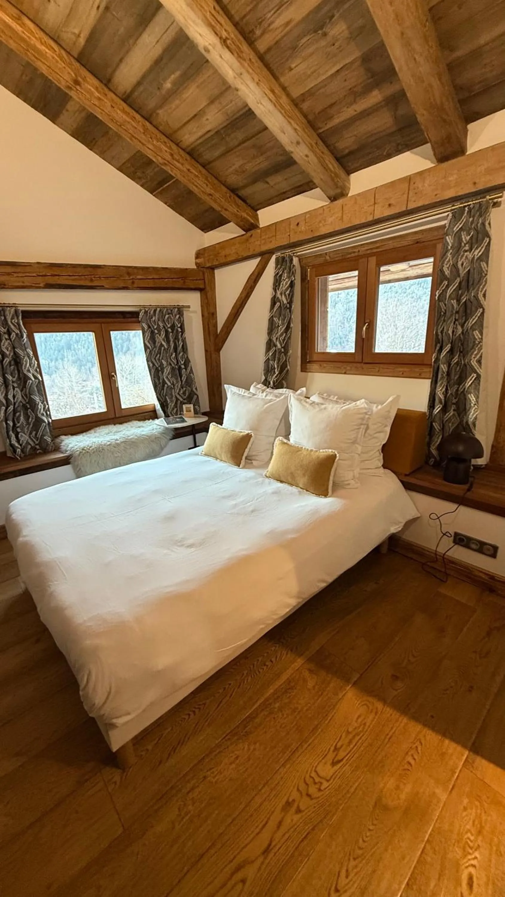 Bed in Wanderful Life MontBlanc refuge haut de gamme