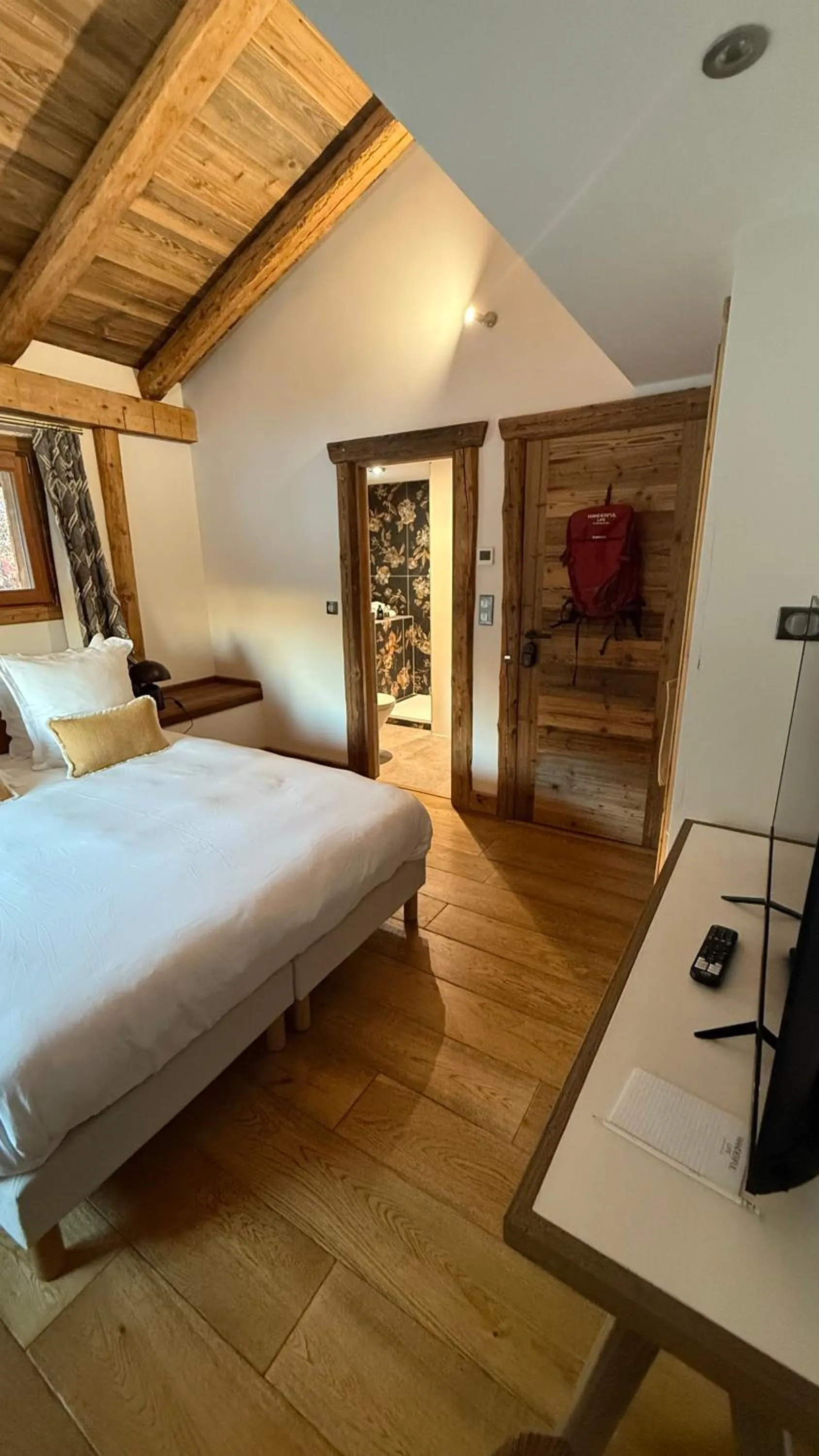 Bed in Wanderful Life MontBlanc refuge haut de gamme