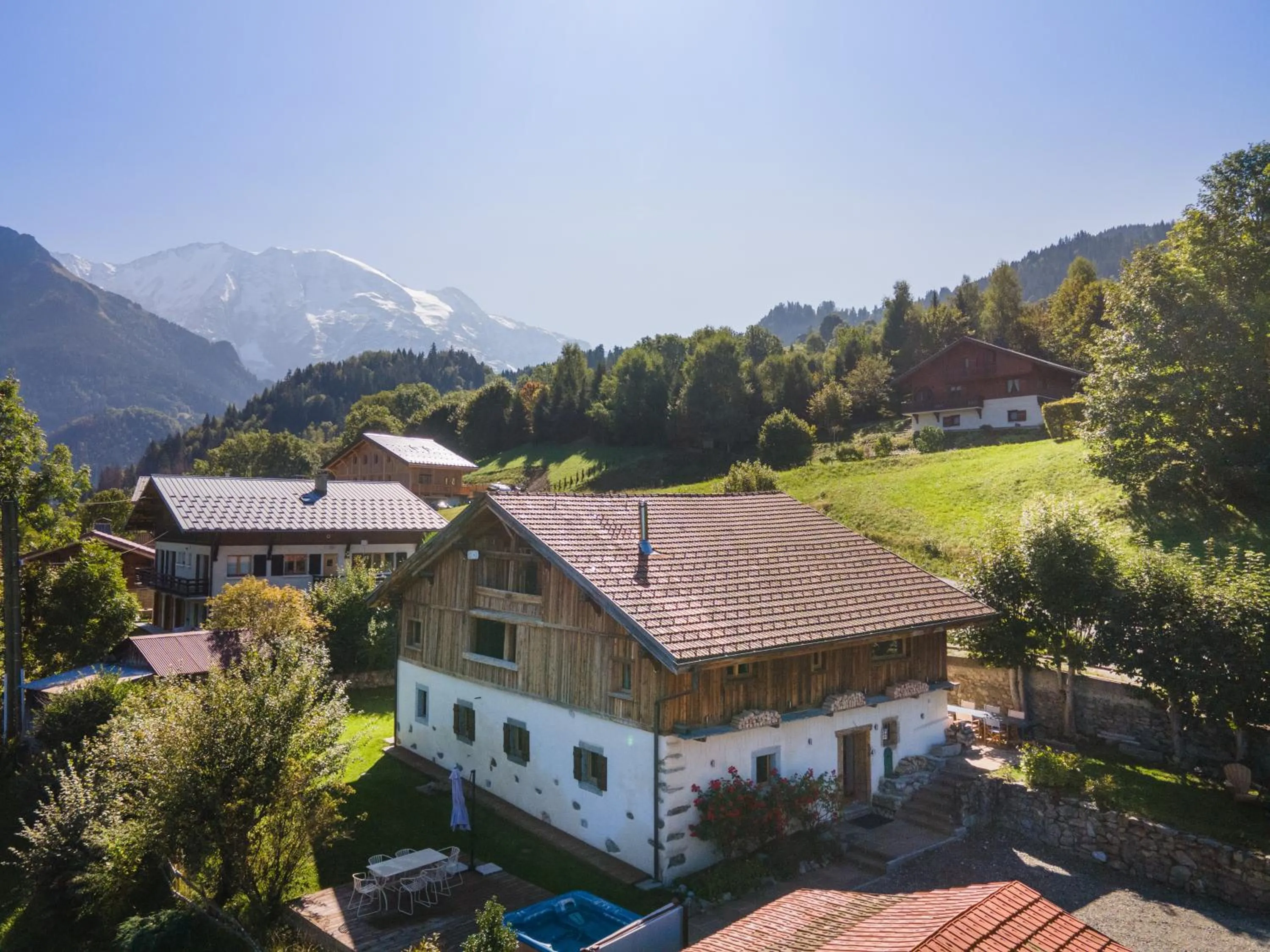 Property building in Wanderful Life MontBlanc refuge haut de gamme