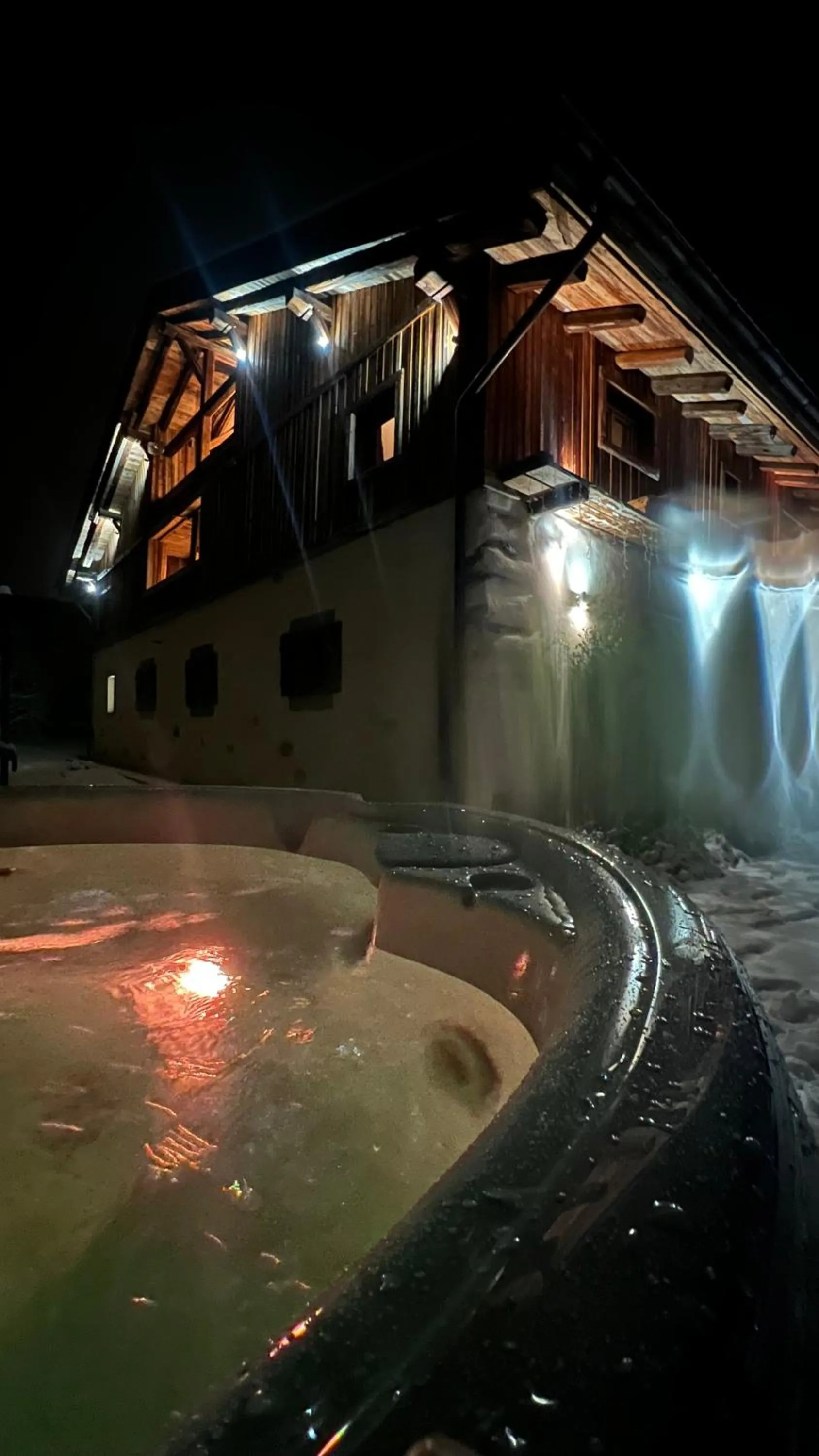 Property building in Wanderful Life MontBlanc refuge haut de gamme