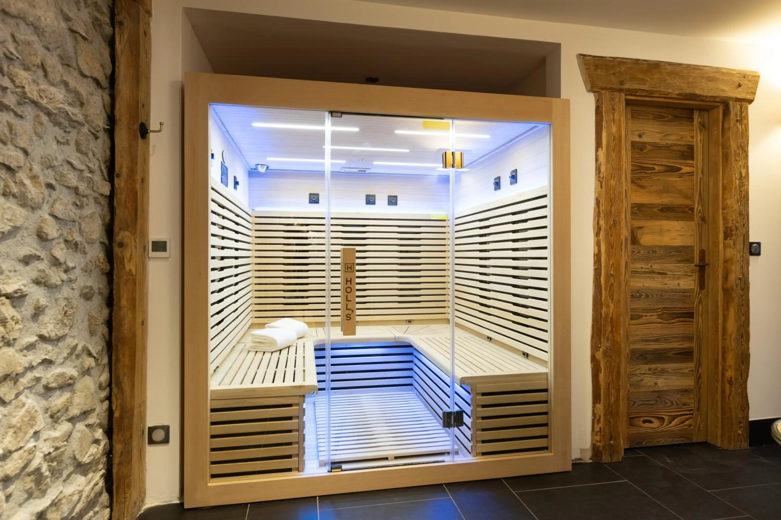 Sauna in Wanderful Life MontBlanc refuge haut de gamme