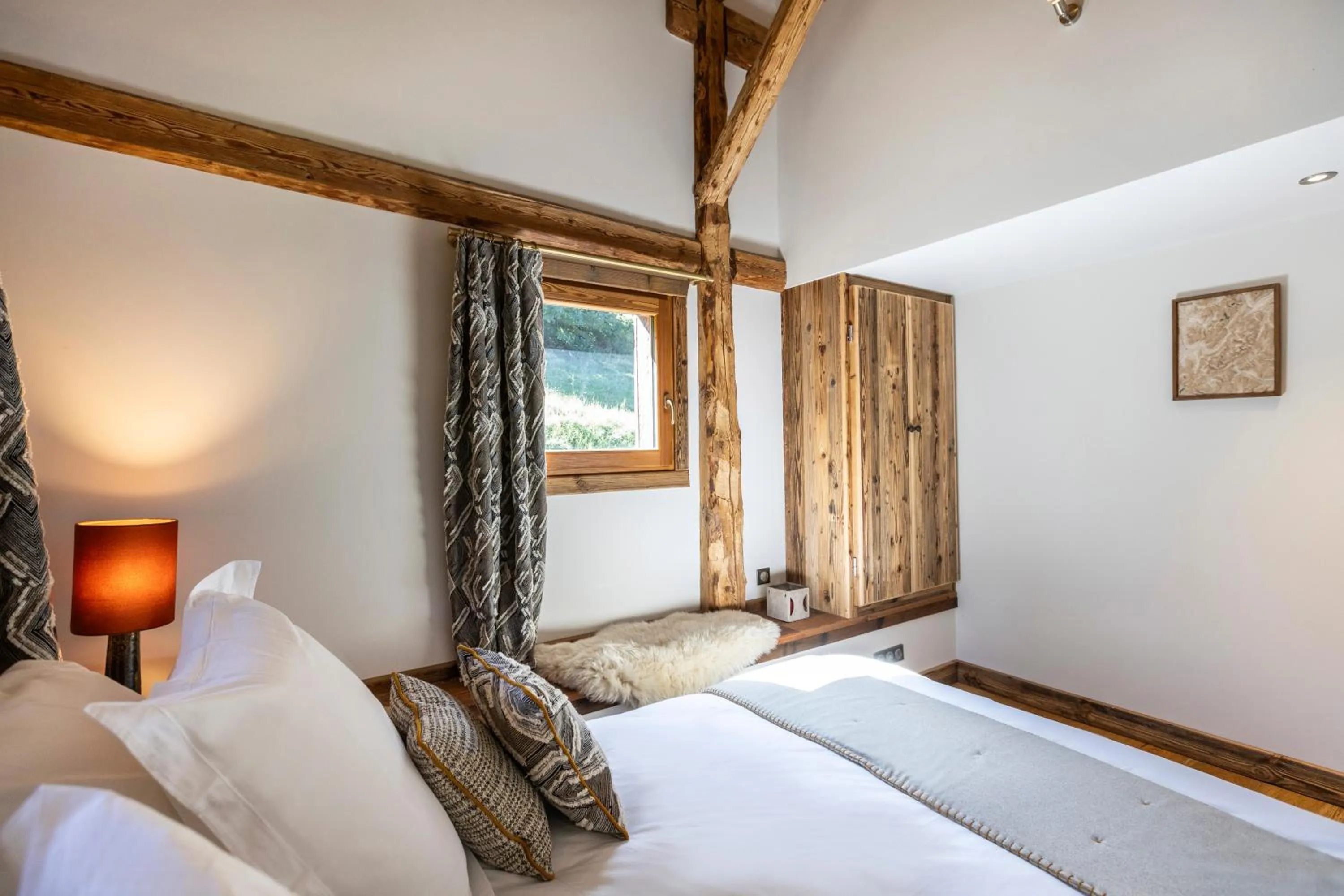 Photo of the whole room, Bed in Wanderful Life MontBlanc refuge haut de gamme