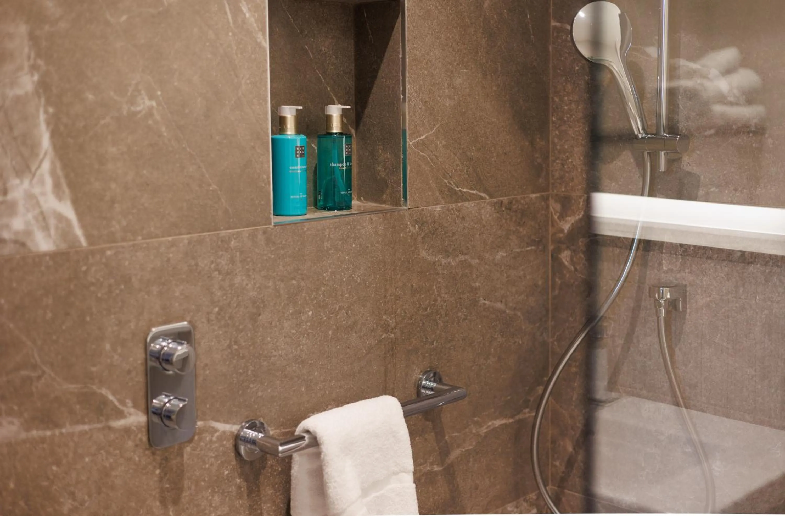 Bathroom in The Malone Hotel