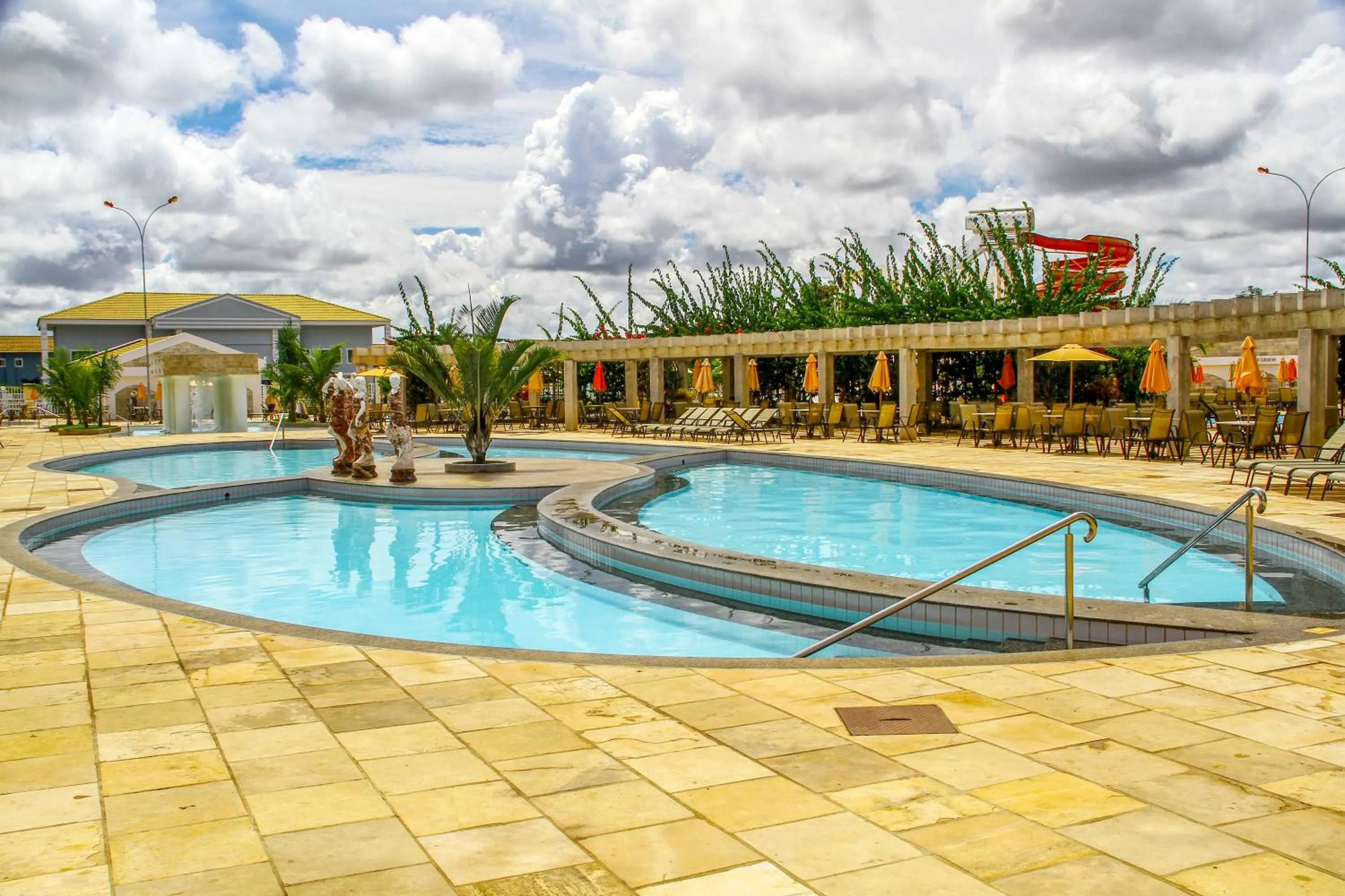 Property building in Lacqua diRoma I - MF