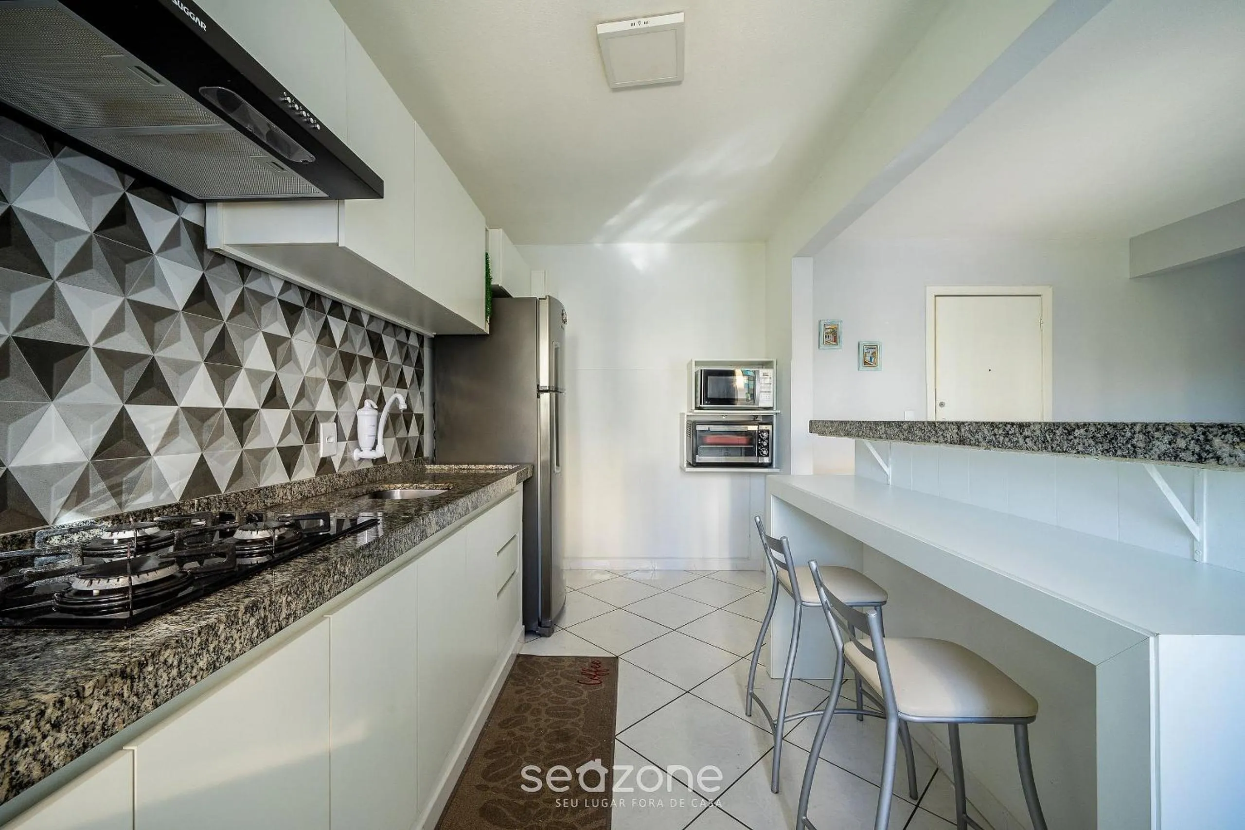Kitchen or kitchenette in Apto 2Q 100m da praia em Balneário Camboriú ESD143