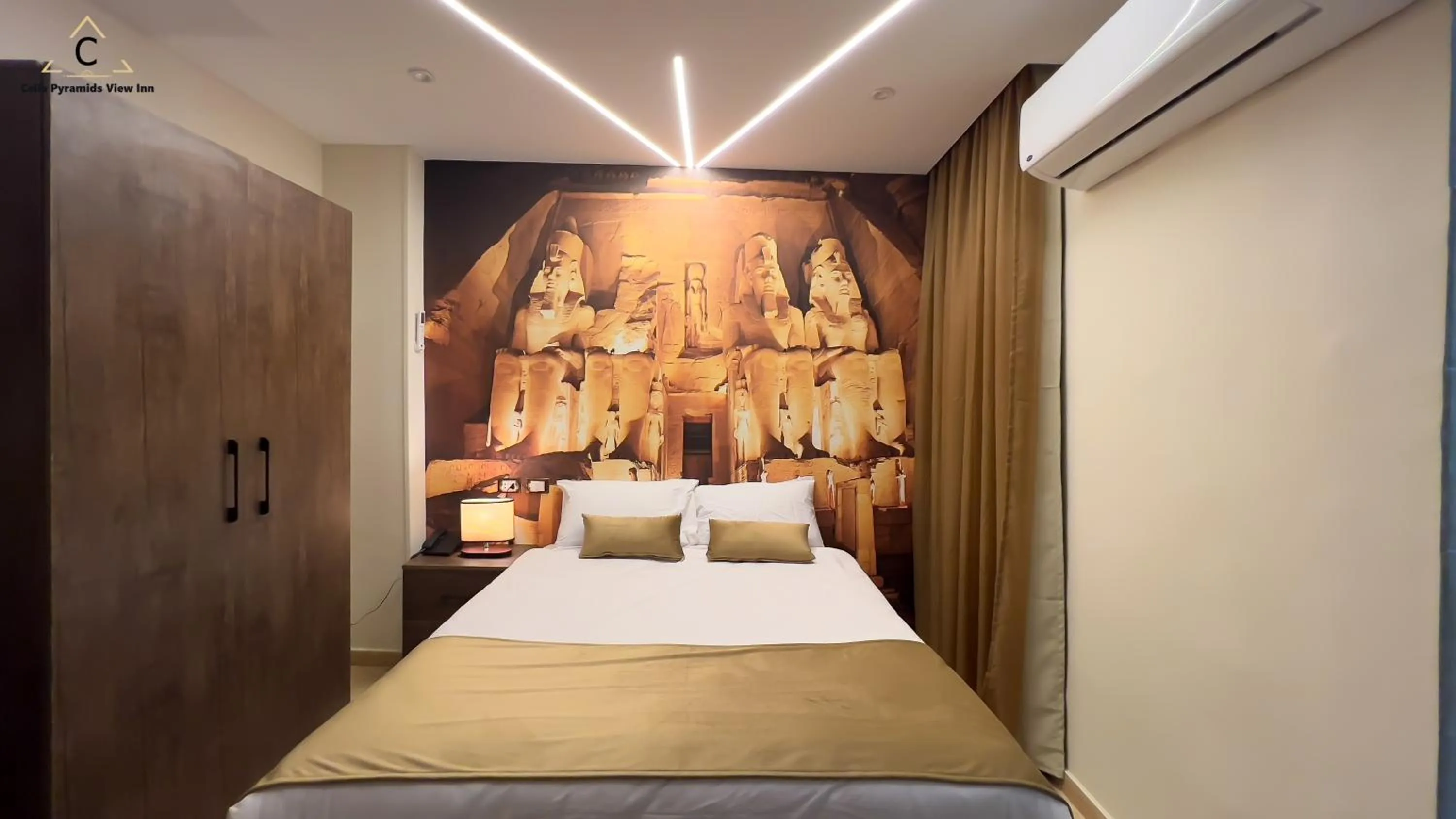 Bedroom, Bed in Celia Pyramids View inn