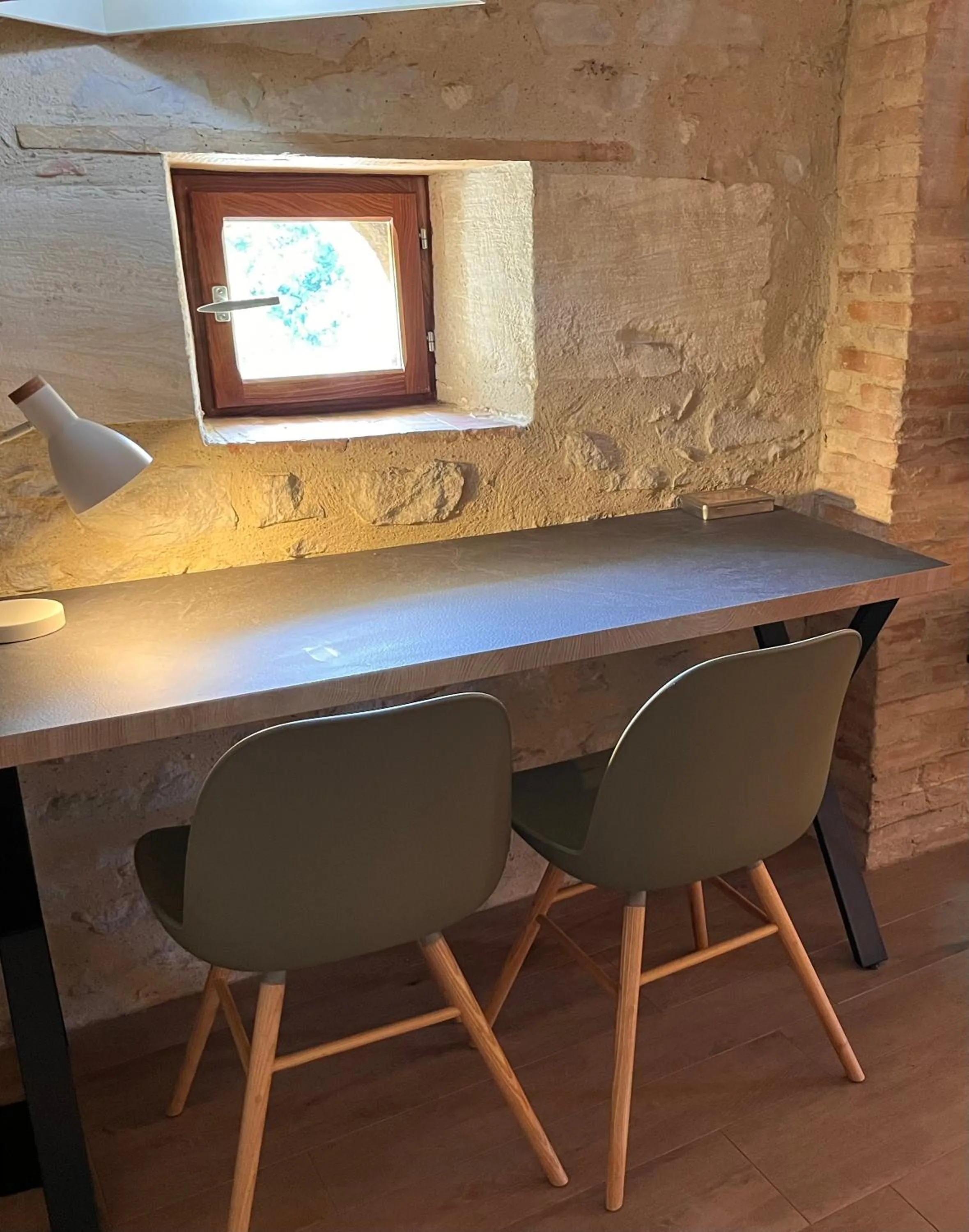 hair dresser in Le Loft Ancien Haras de la Tour