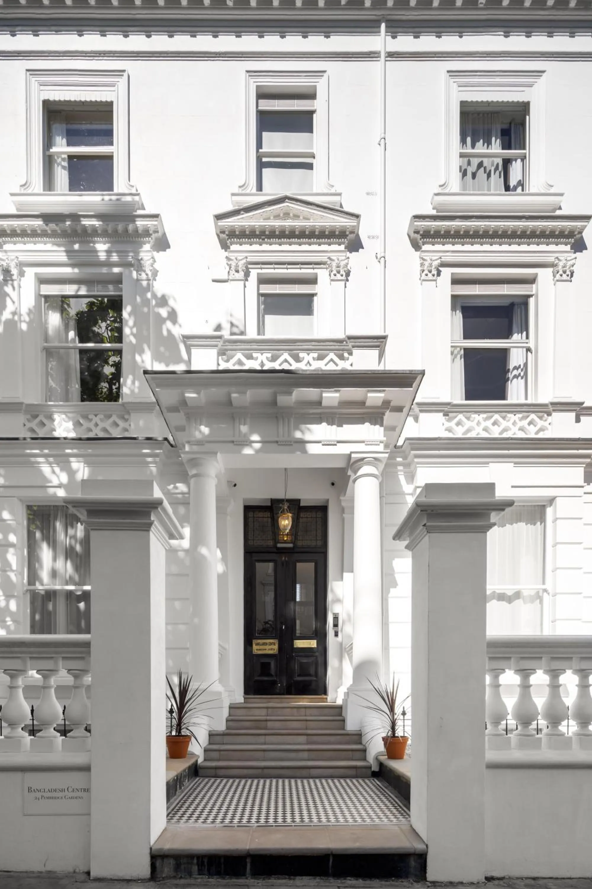 Property building in Notting Hill House