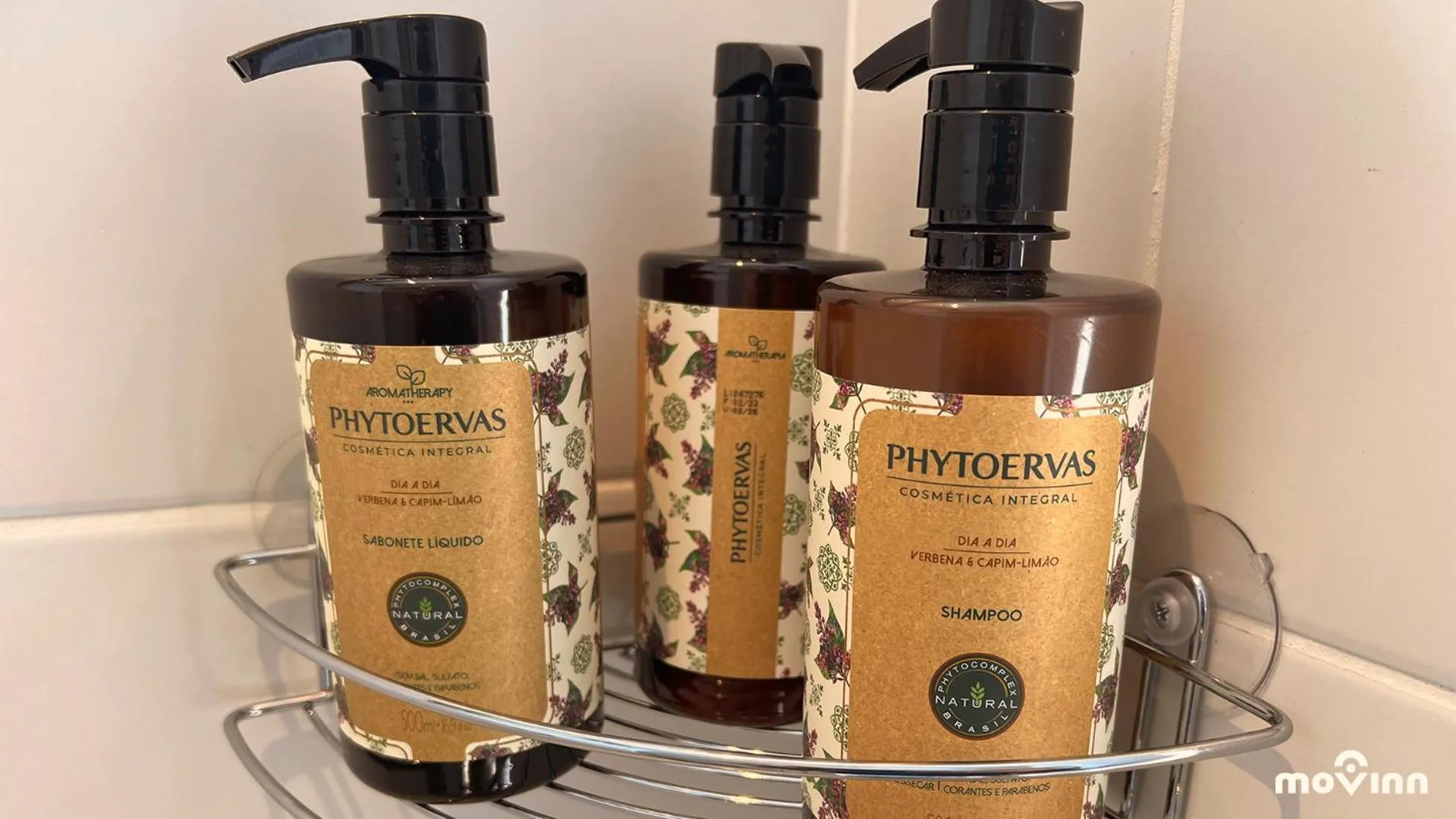 Bathroom in White 2880 - Pinheiros