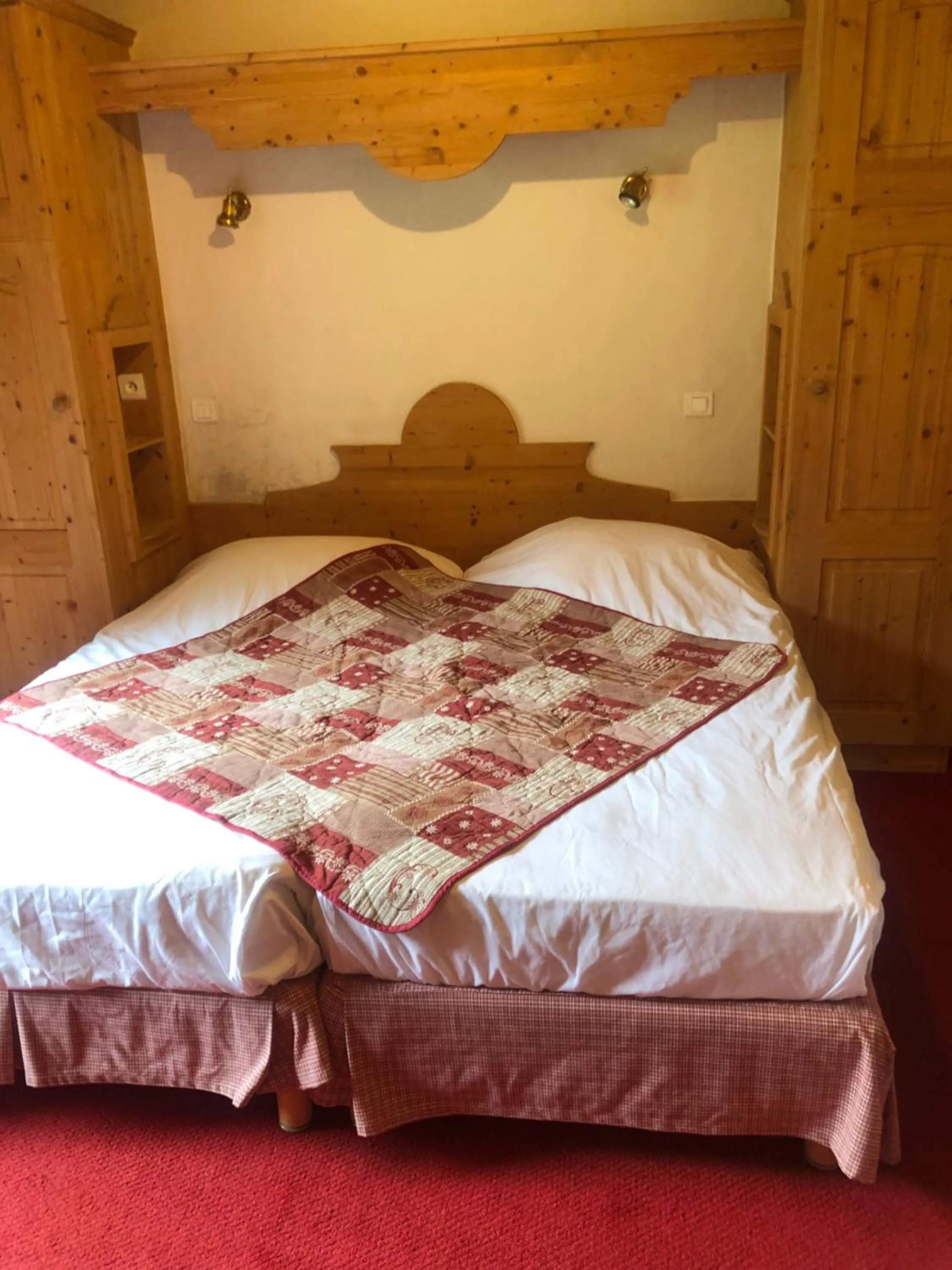 Bed in Hôtel la Kinkerne