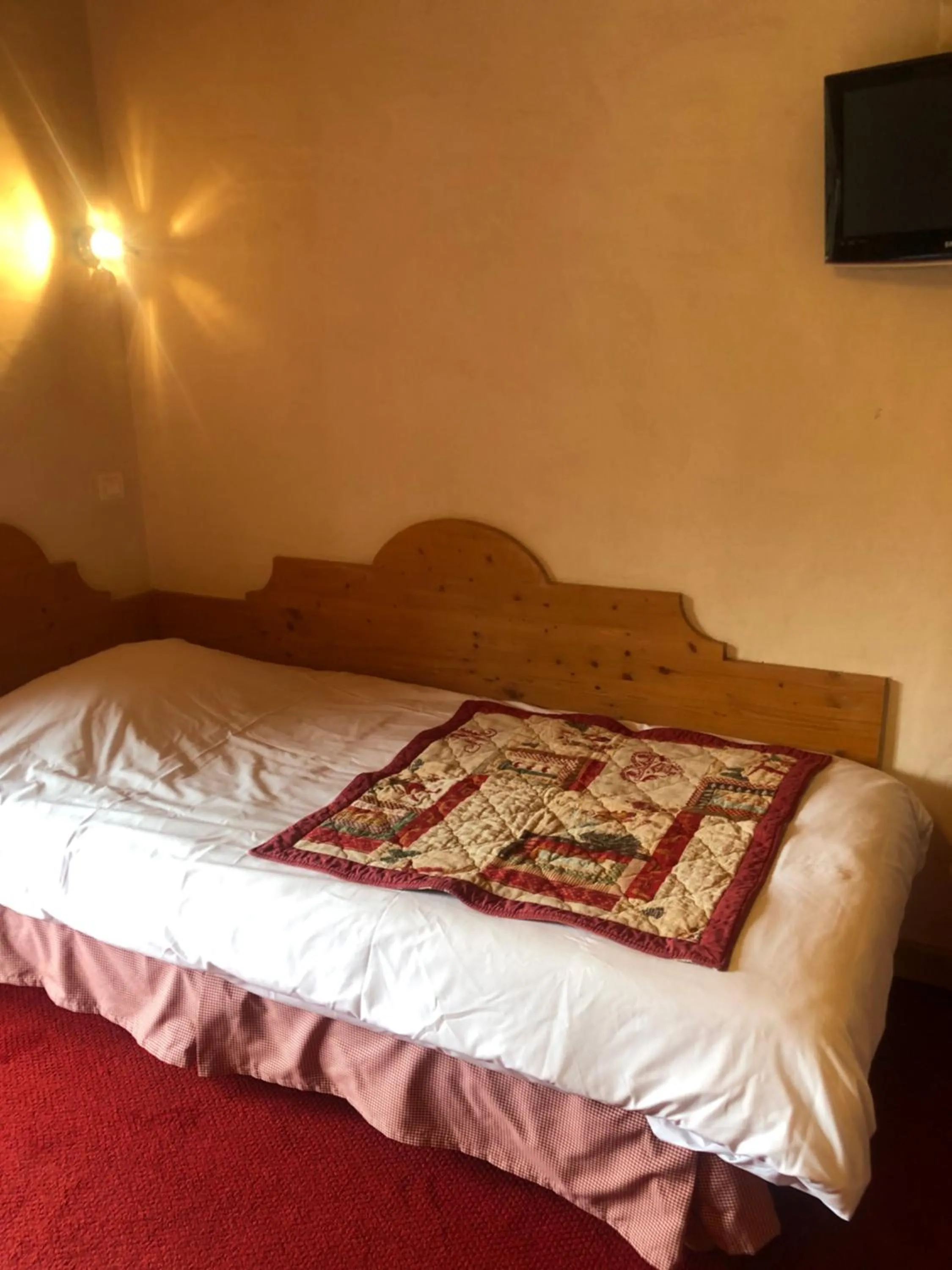 TV and multimedia, Bed in Hôtel la Kinkerne