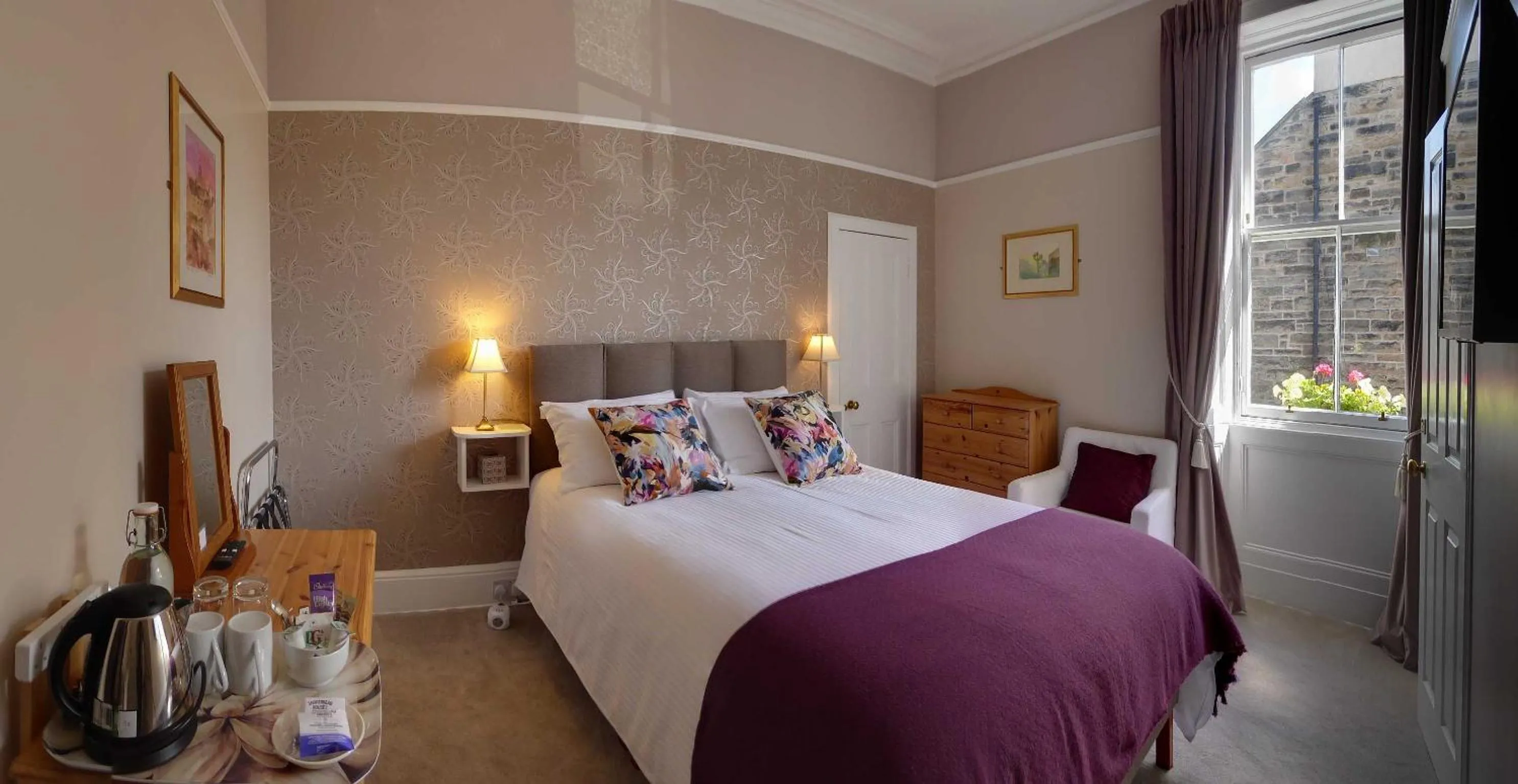 Bed in Crioch Guest House