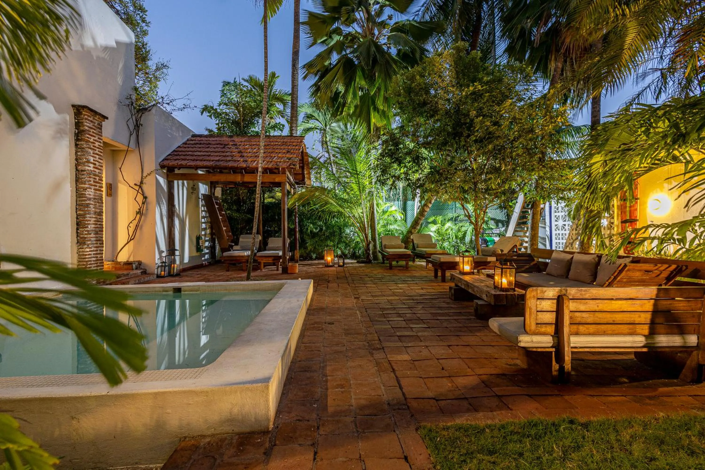 Pool view in Casa Real Del Cabrero by Soho