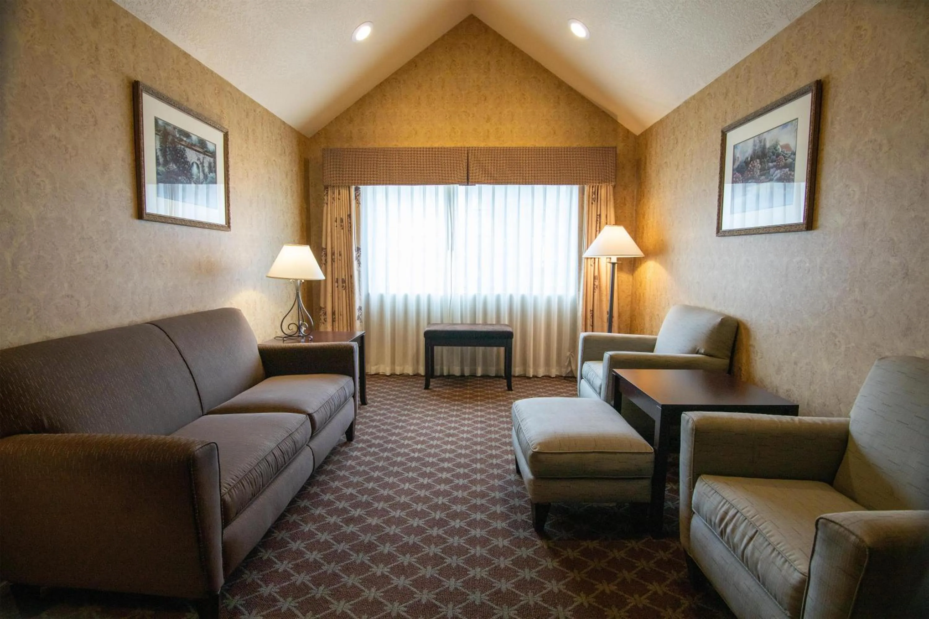 Bedroom in The Bard's Inn - BW Signature Collection by Best Western