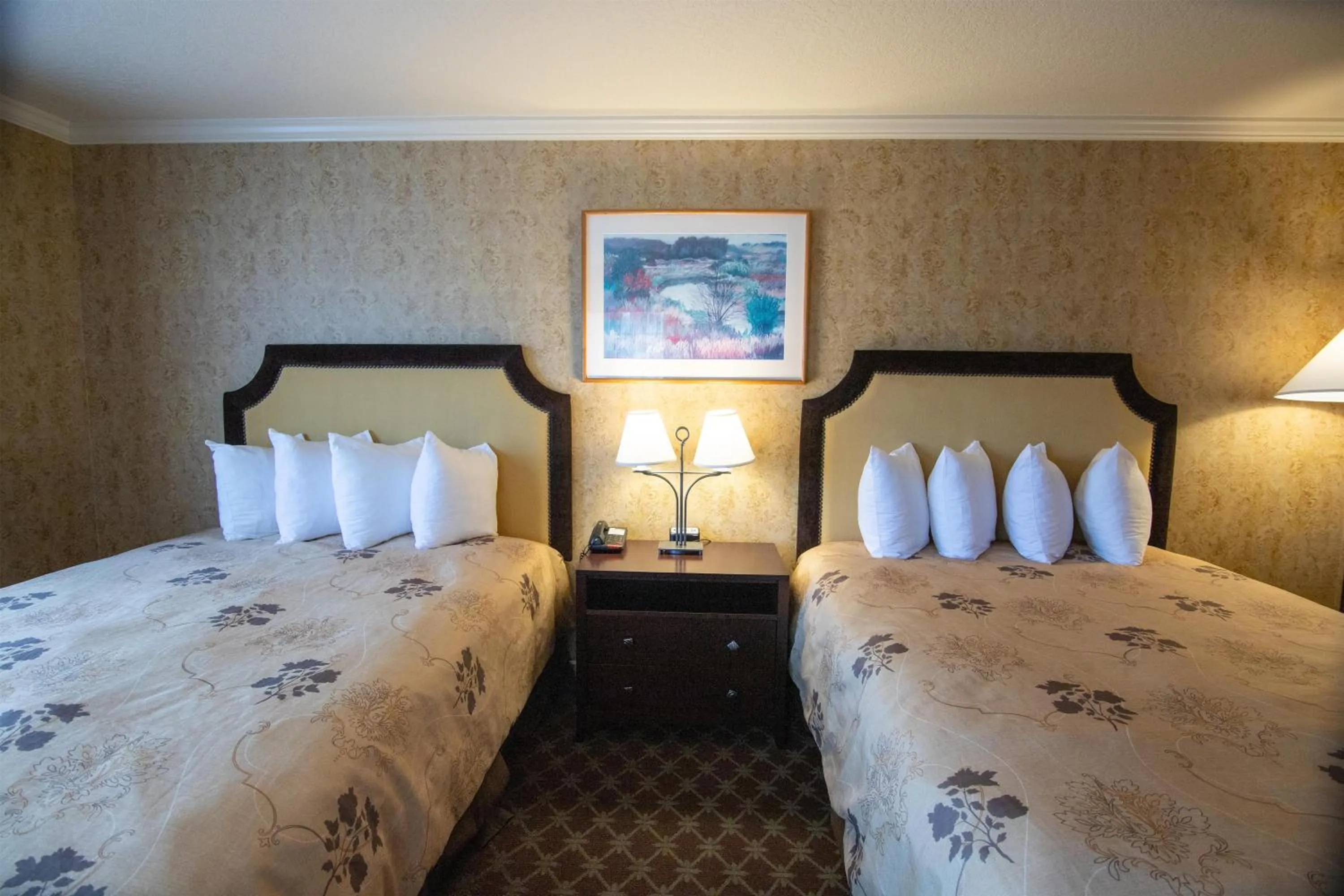 Bedroom, Bed in The Bard's Inn - BW Signature Collection by Best Western