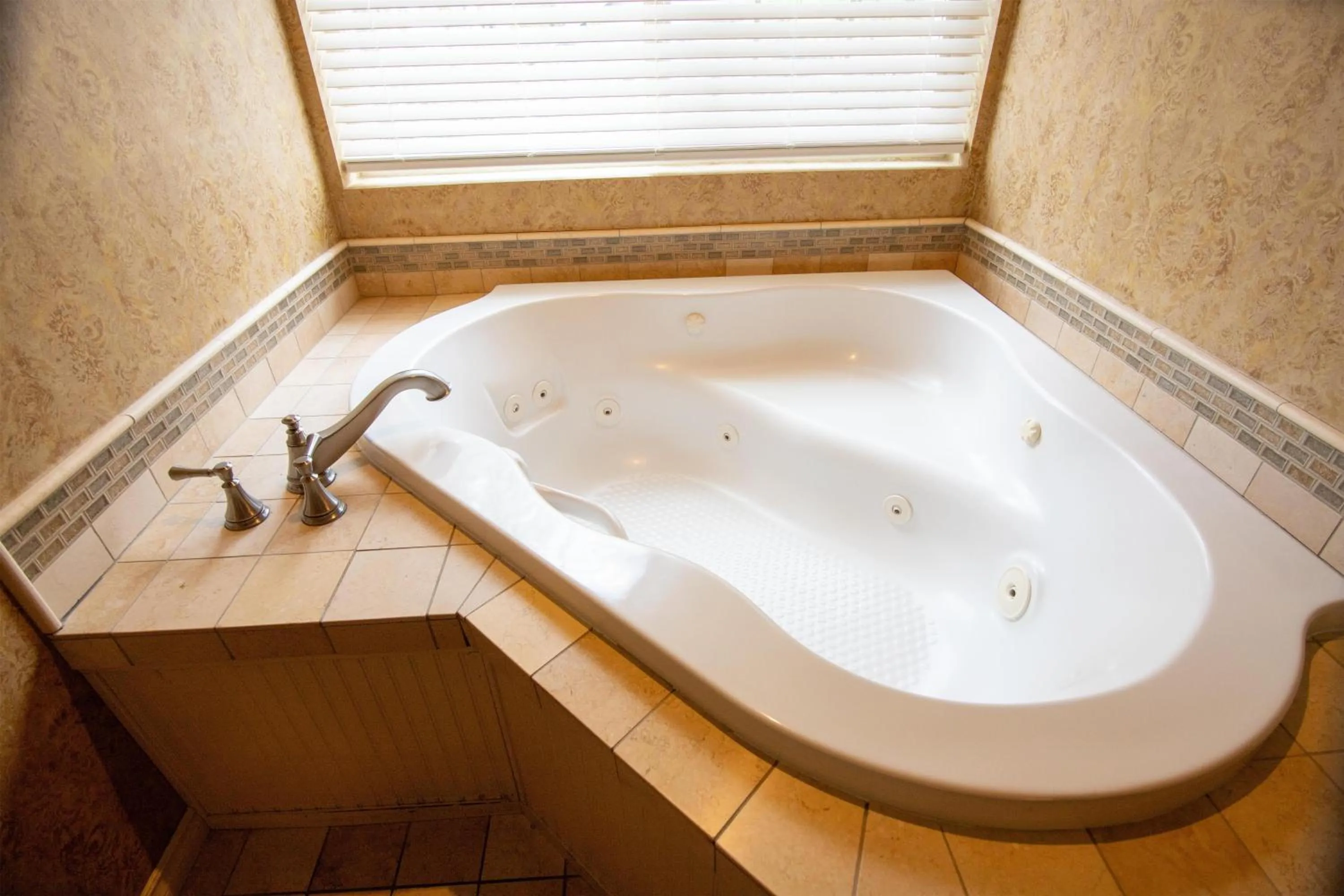 Bedroom in The Bard's Inn - BW Signature Collection by Best Western