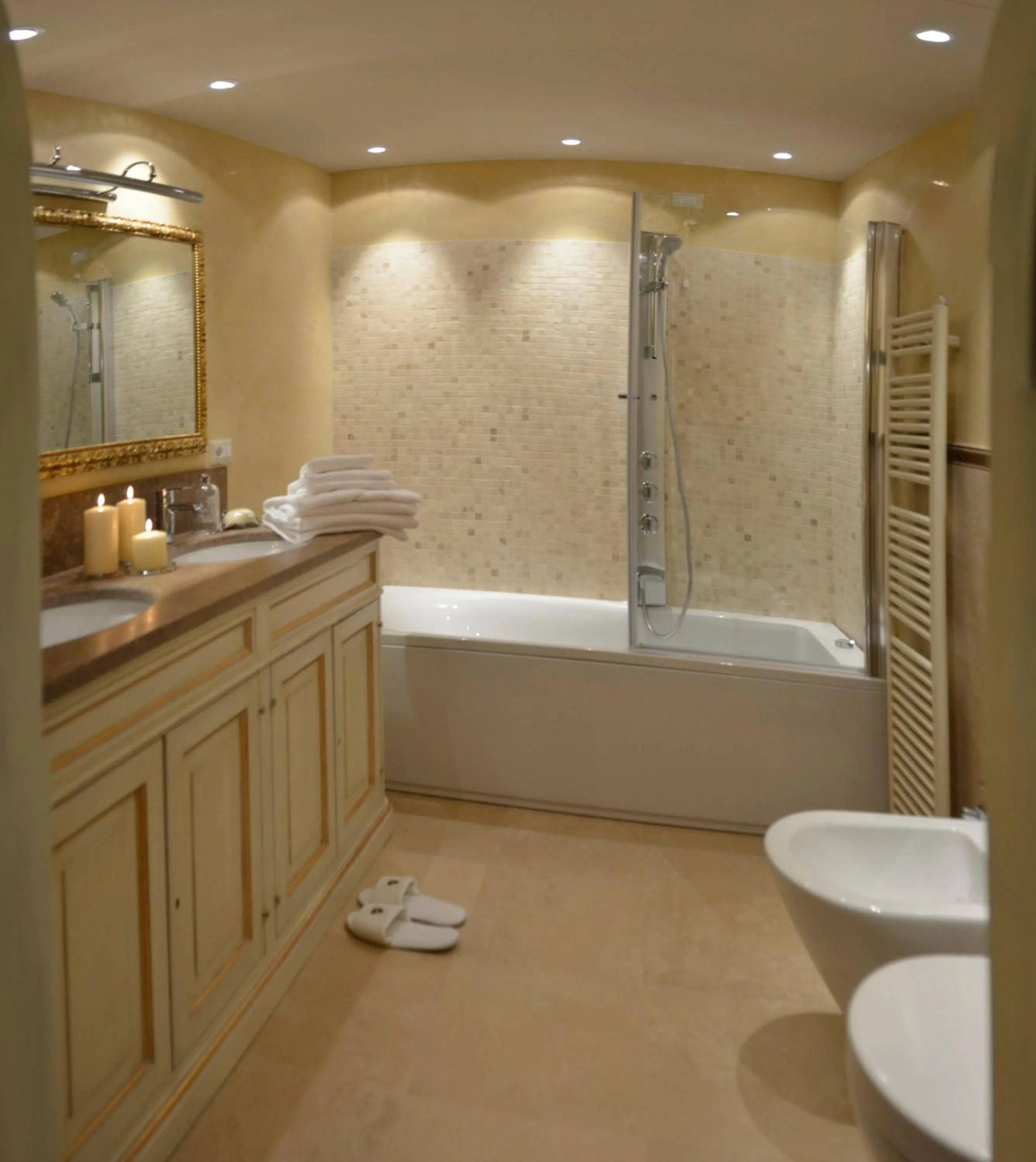 Bathroom in La Corte Di Ambra