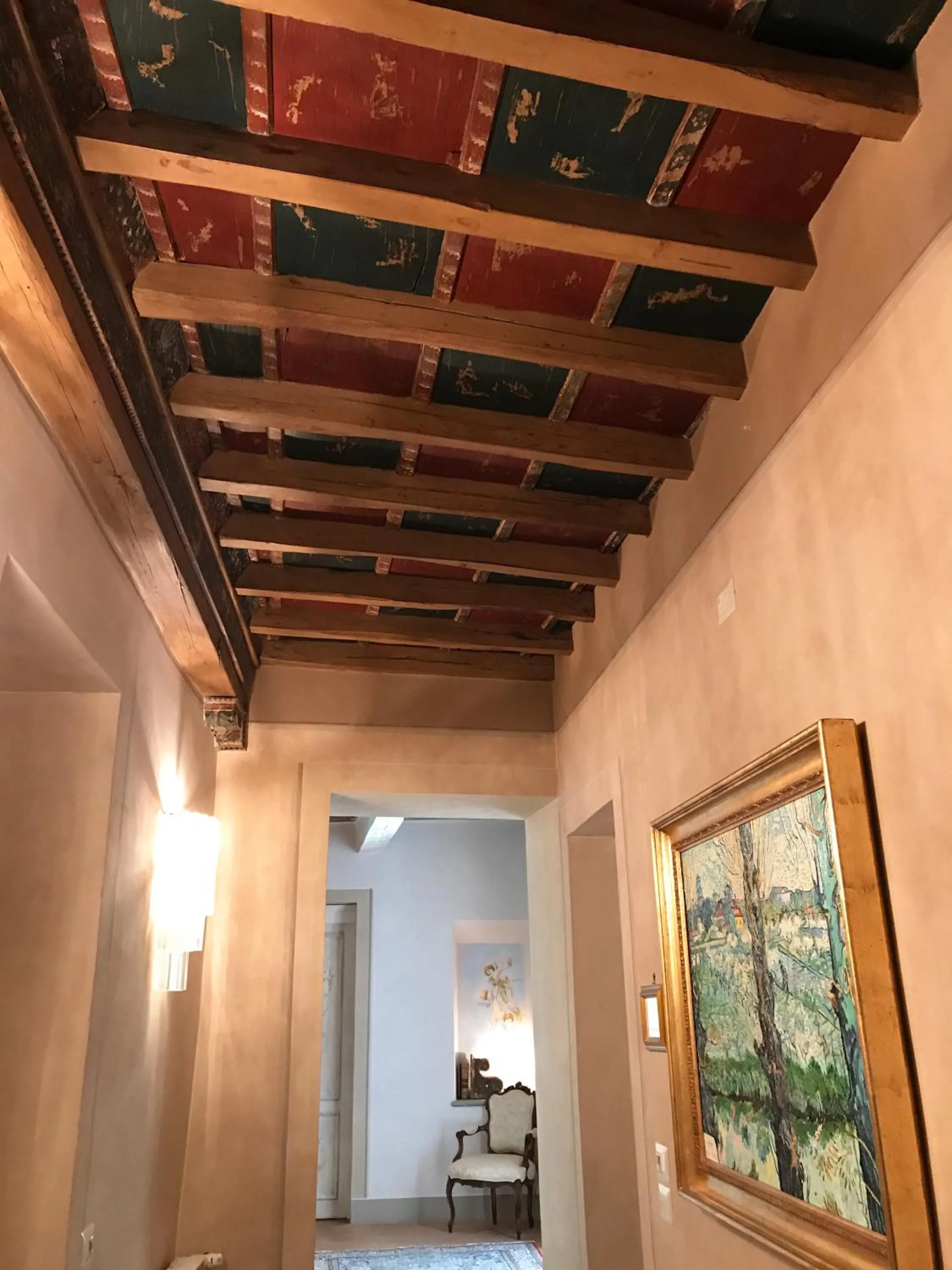 Decorative detail in La Corte Di Ambra