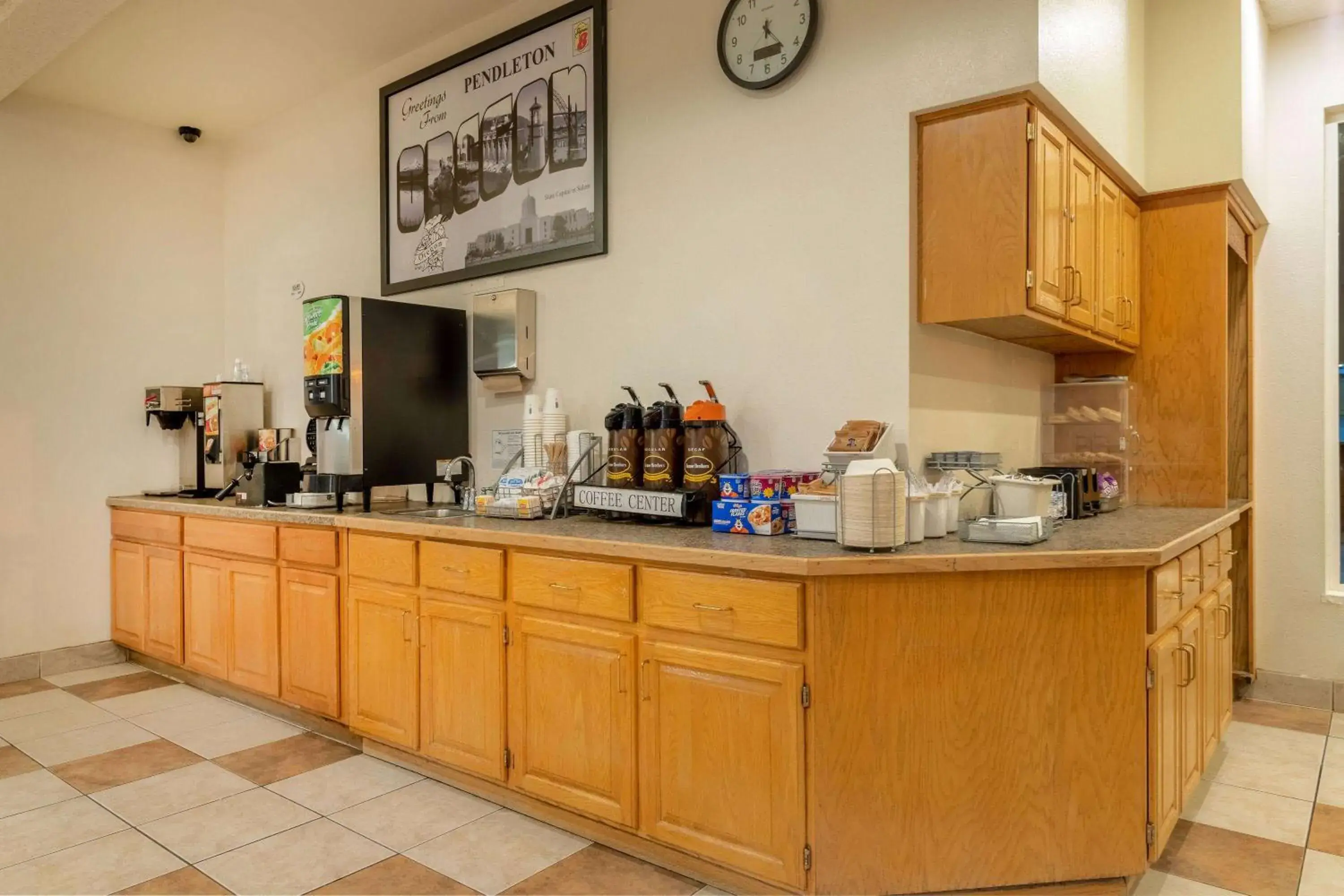 Breakfast in Super 8 by Wyndham Pendleton Breakfast in Super 8 by Wyndham Pendleton