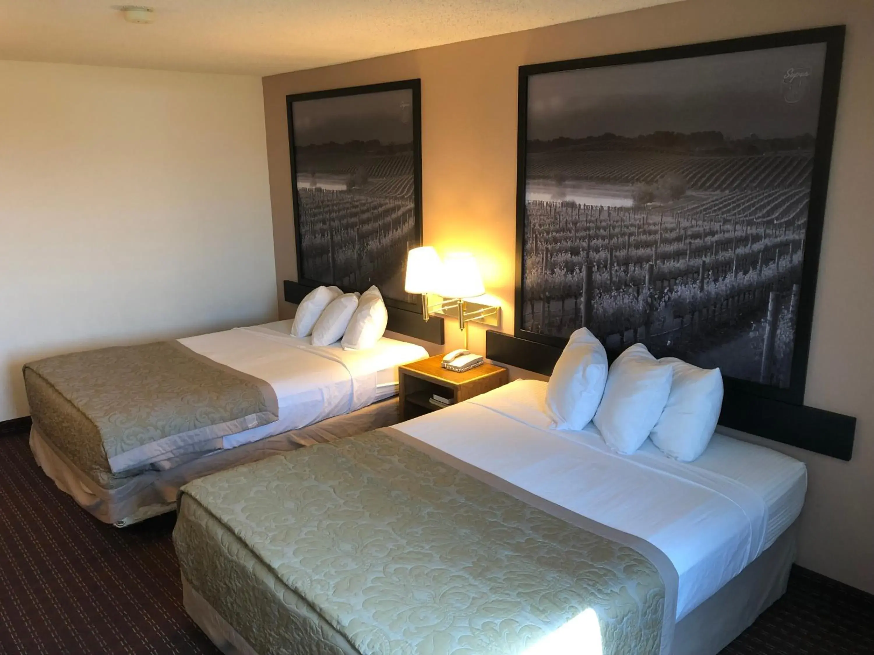 Queen Room with Two Queen Beds - Non-Smoking in Super 8 by Wyndham Pendleton Queen Room with Two Queen Beds - Non-Smoking in Super 8 by Wyndham Pendleton