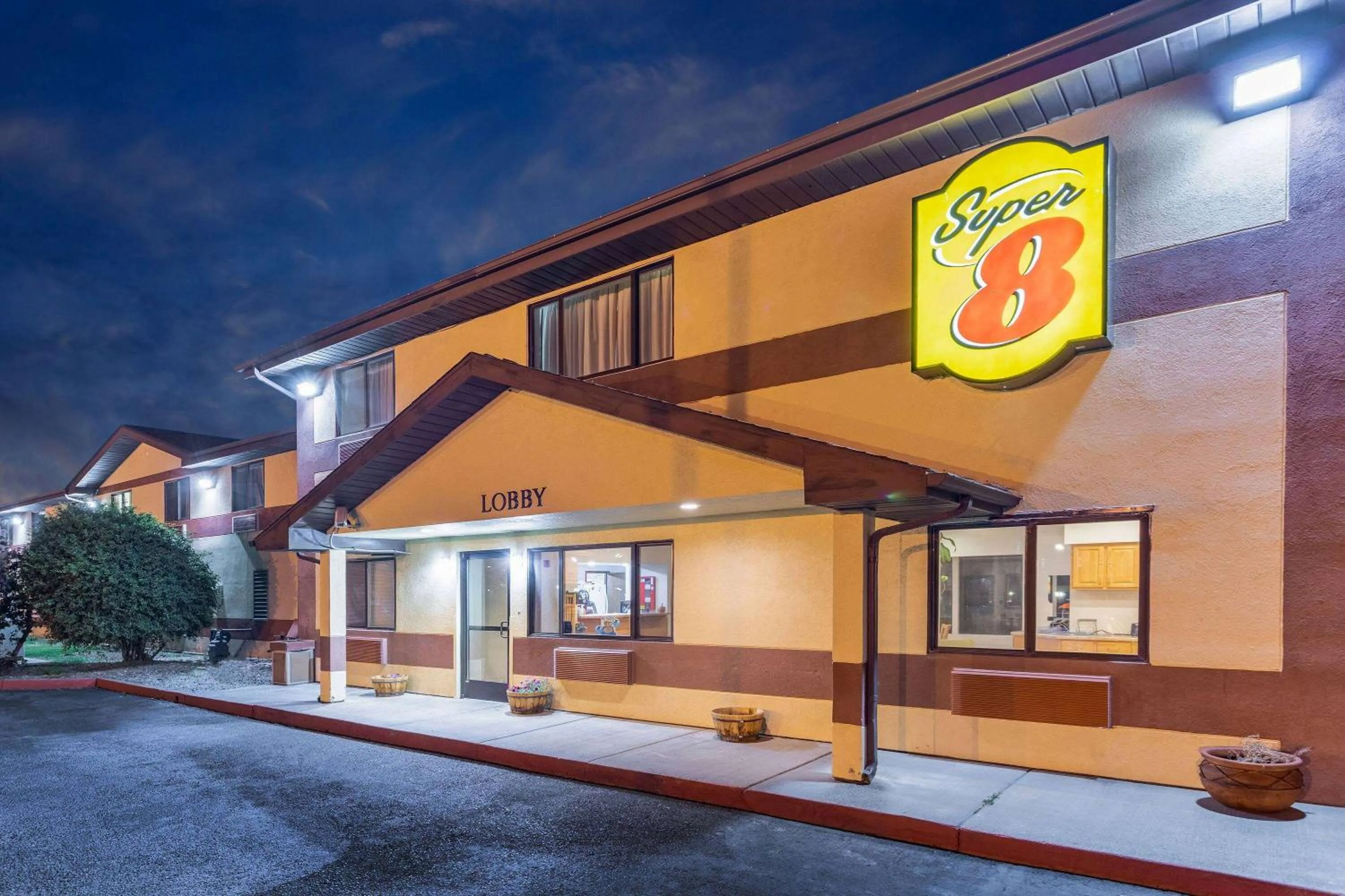 Property building in Super 8 by Wyndham Pendleton