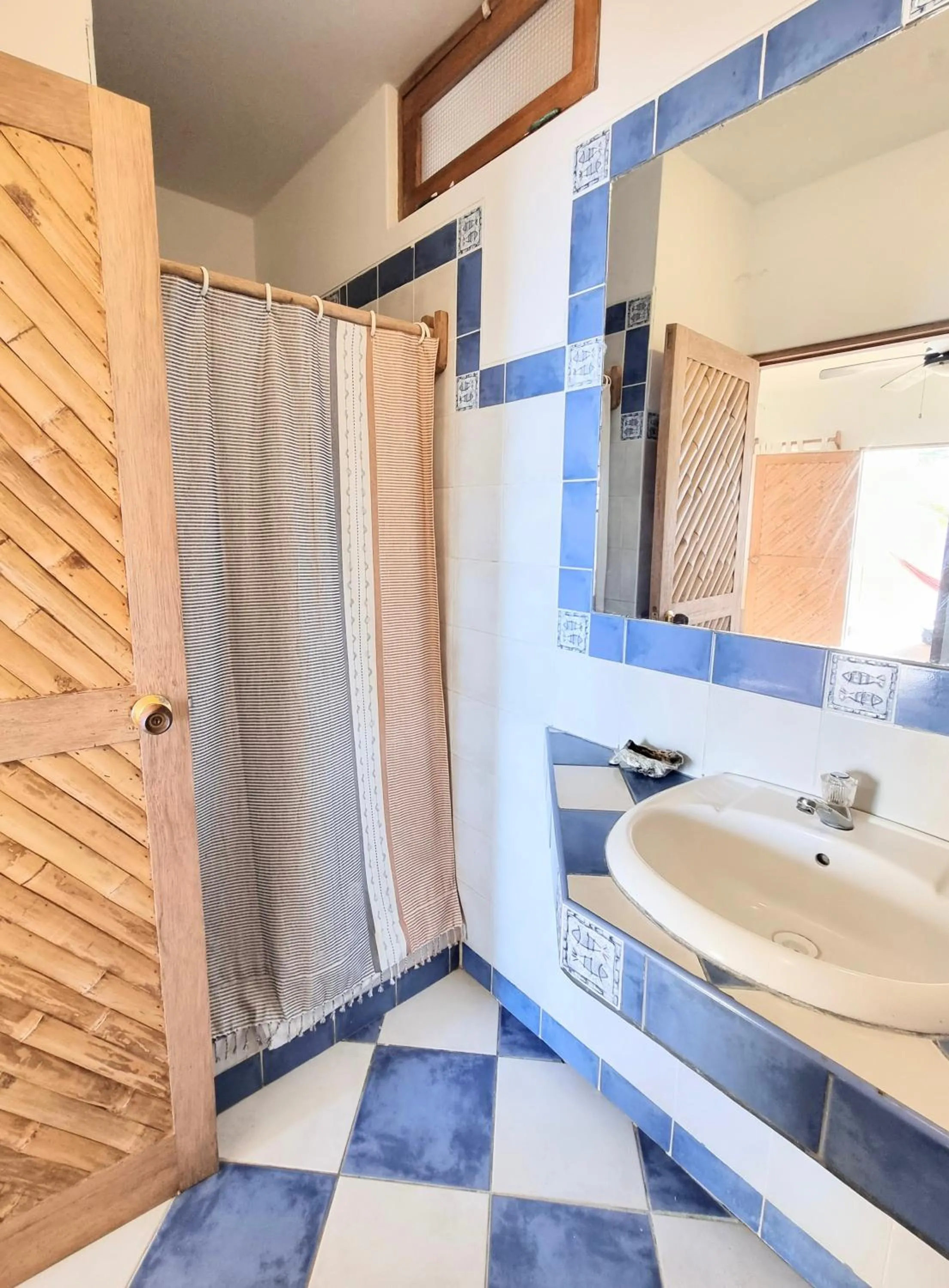 Bathroom in Mancora Beach Hotel