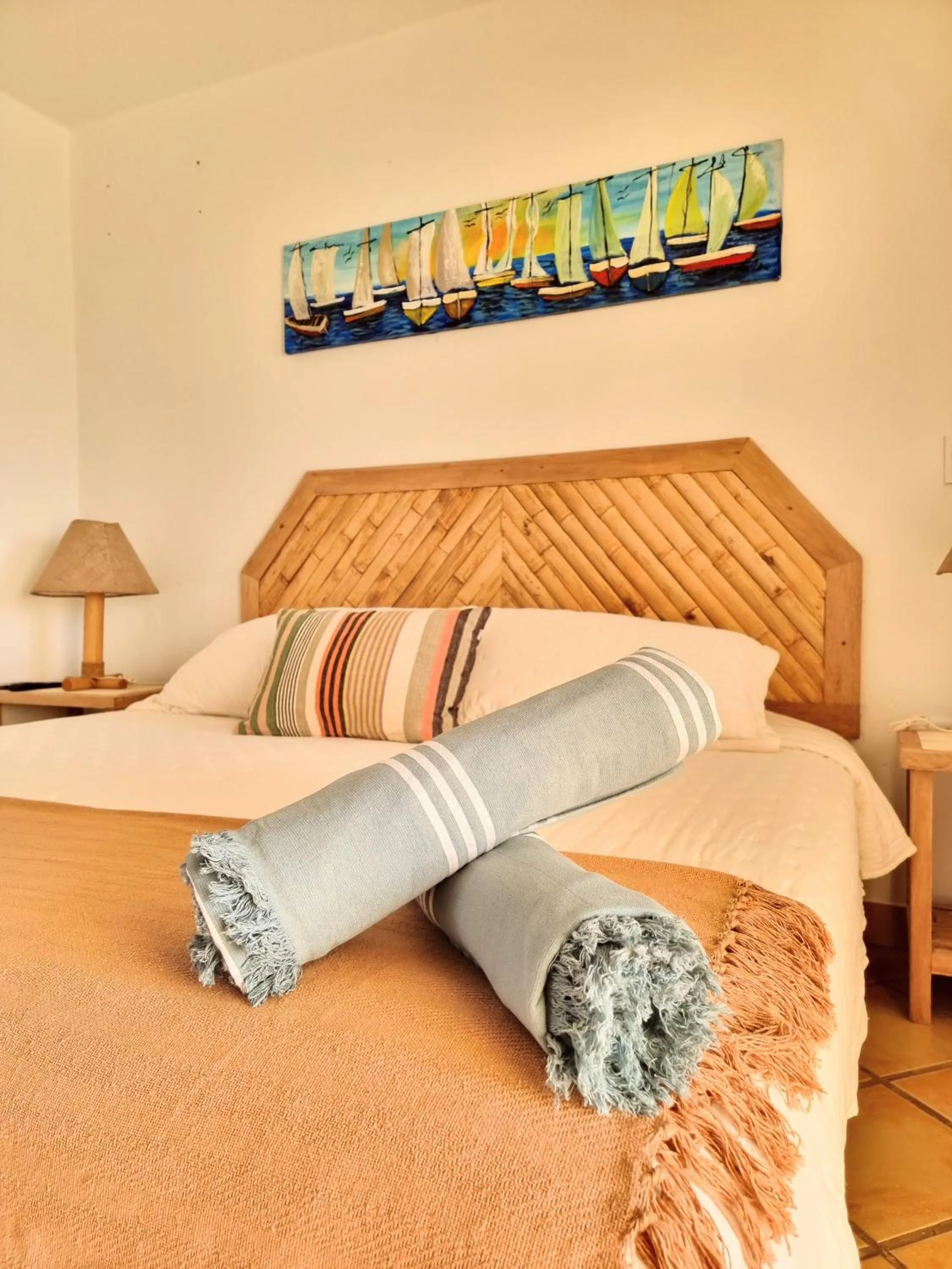 Bedroom, Bed in Mancora Beach Hotel