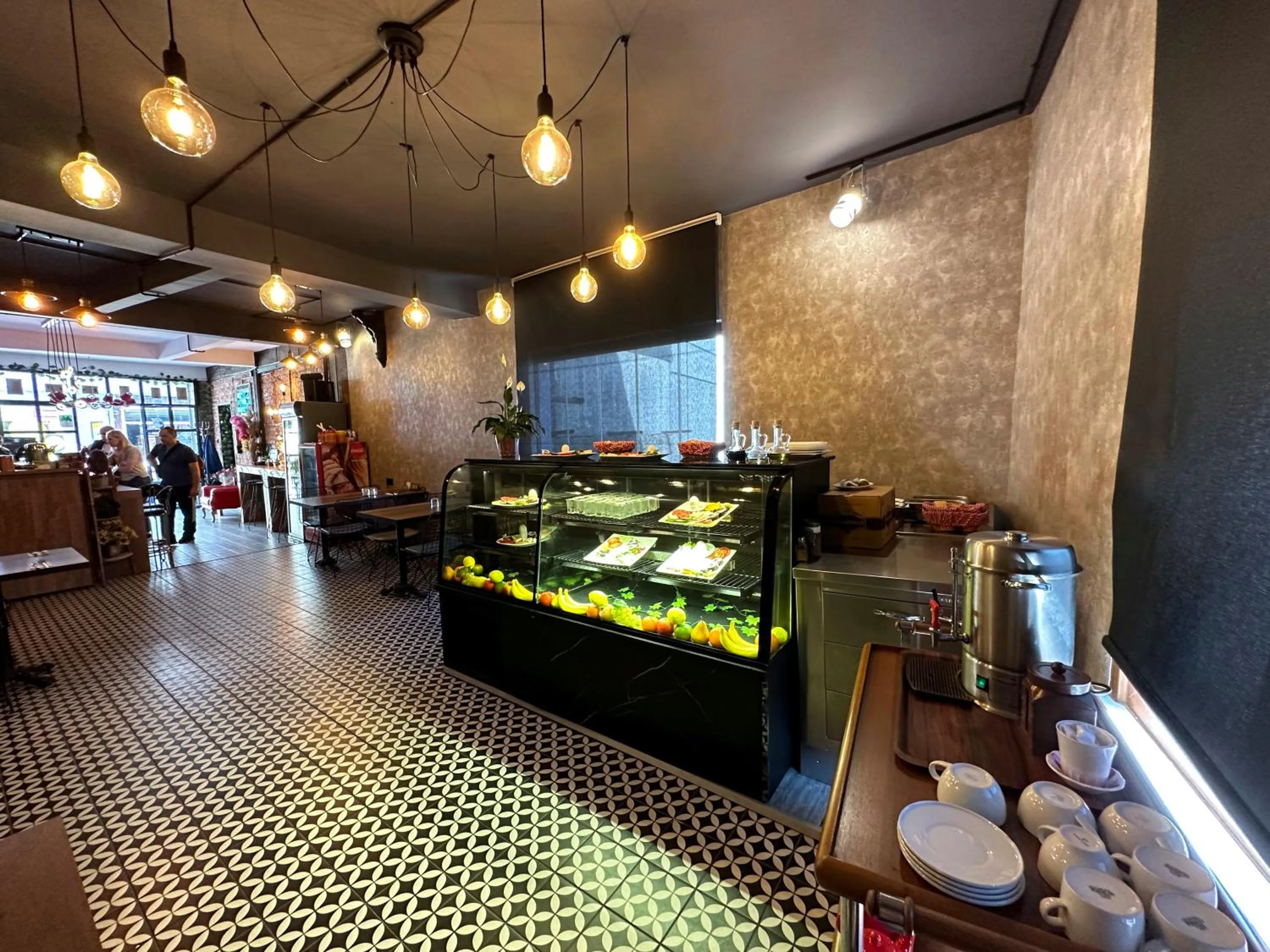 Coffee/tea facilities in Black Art Otel