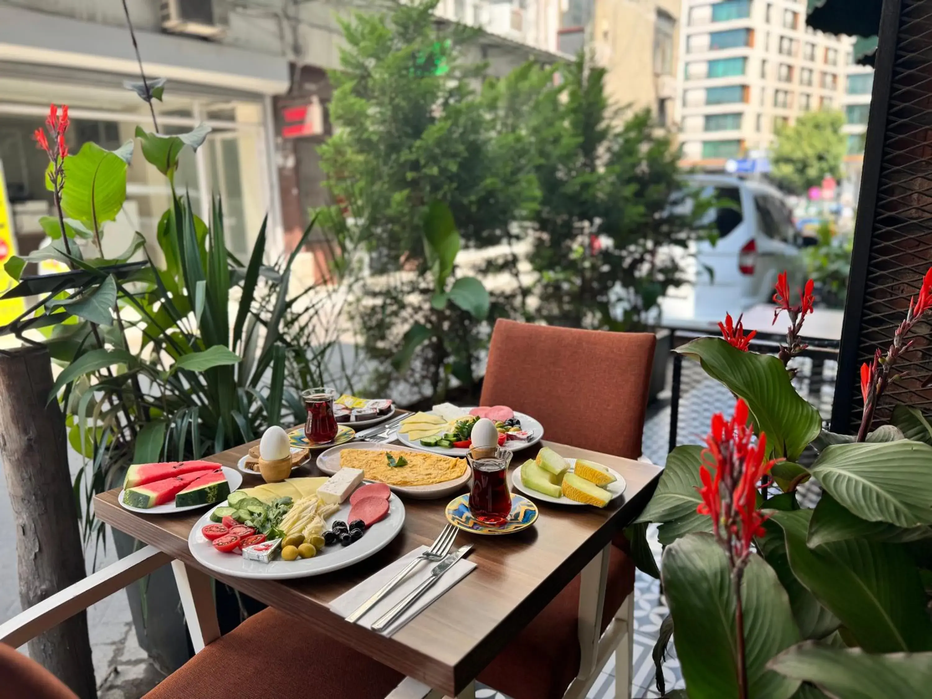 Restaurant/places to eat in Black Art Otel Restaurant/places to eat in Black Art Otel