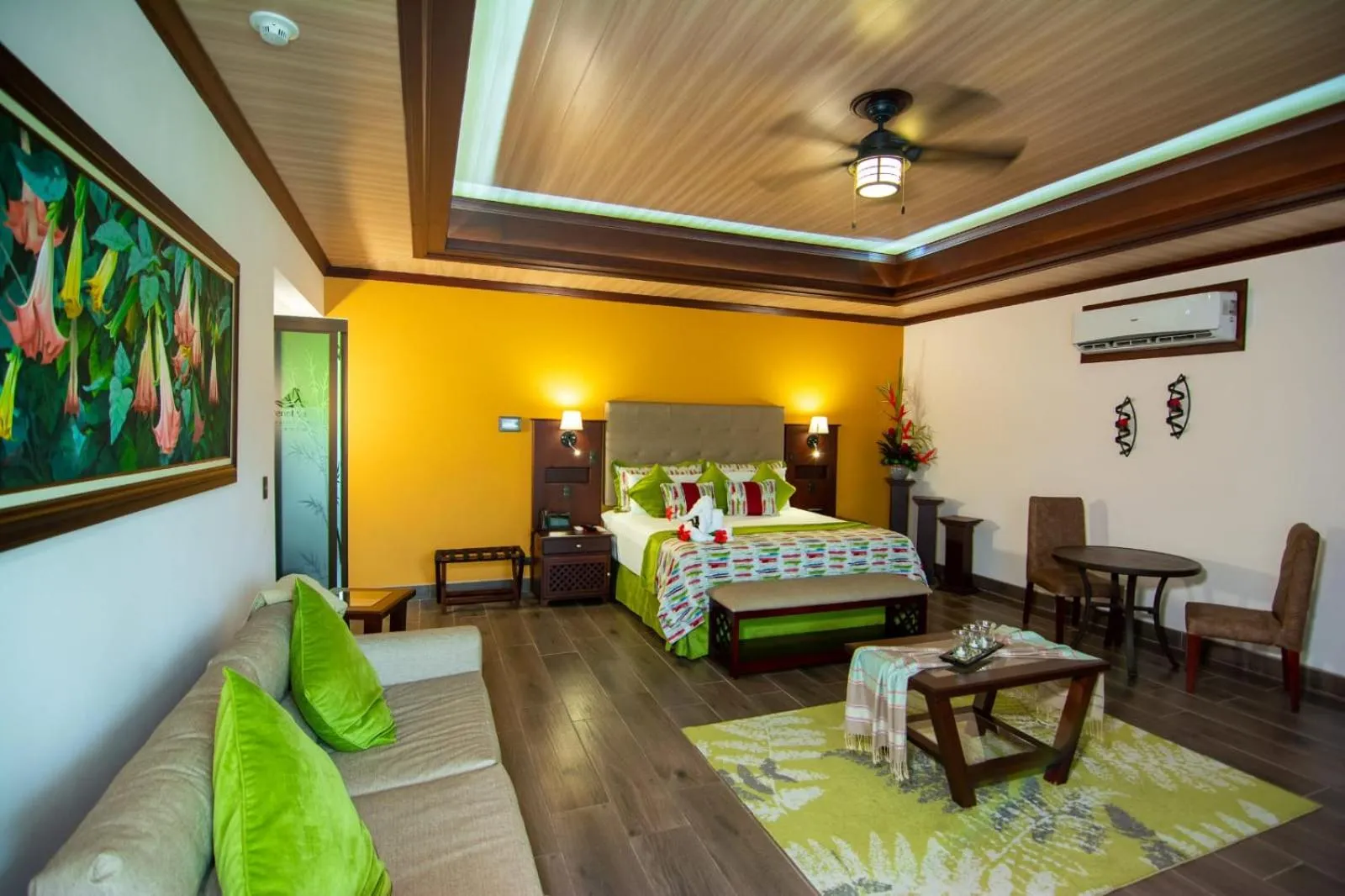 Bed in Hotel Arenal Springs Resort & Spa