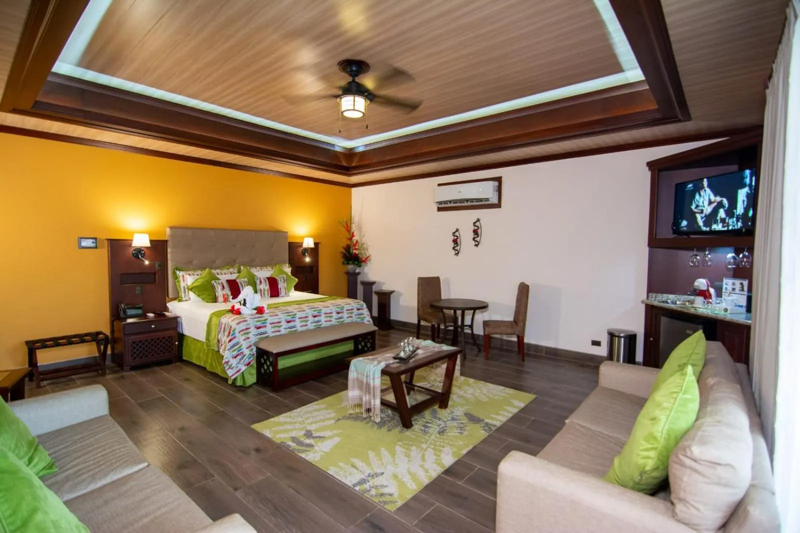 Bed in Hotel Arenal Springs Resort & Spa