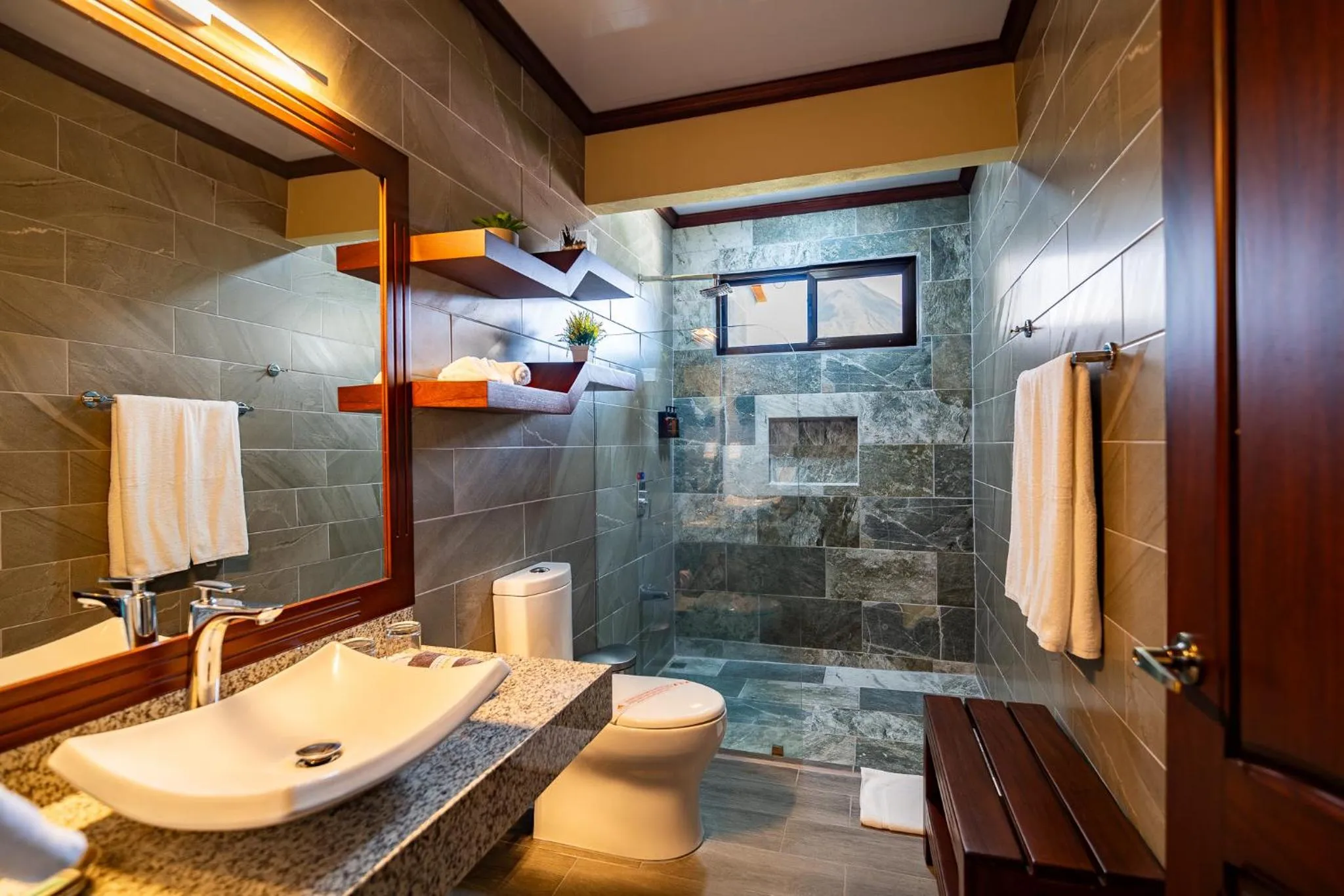Shower in Hotel Arenal Springs Resort & Spa