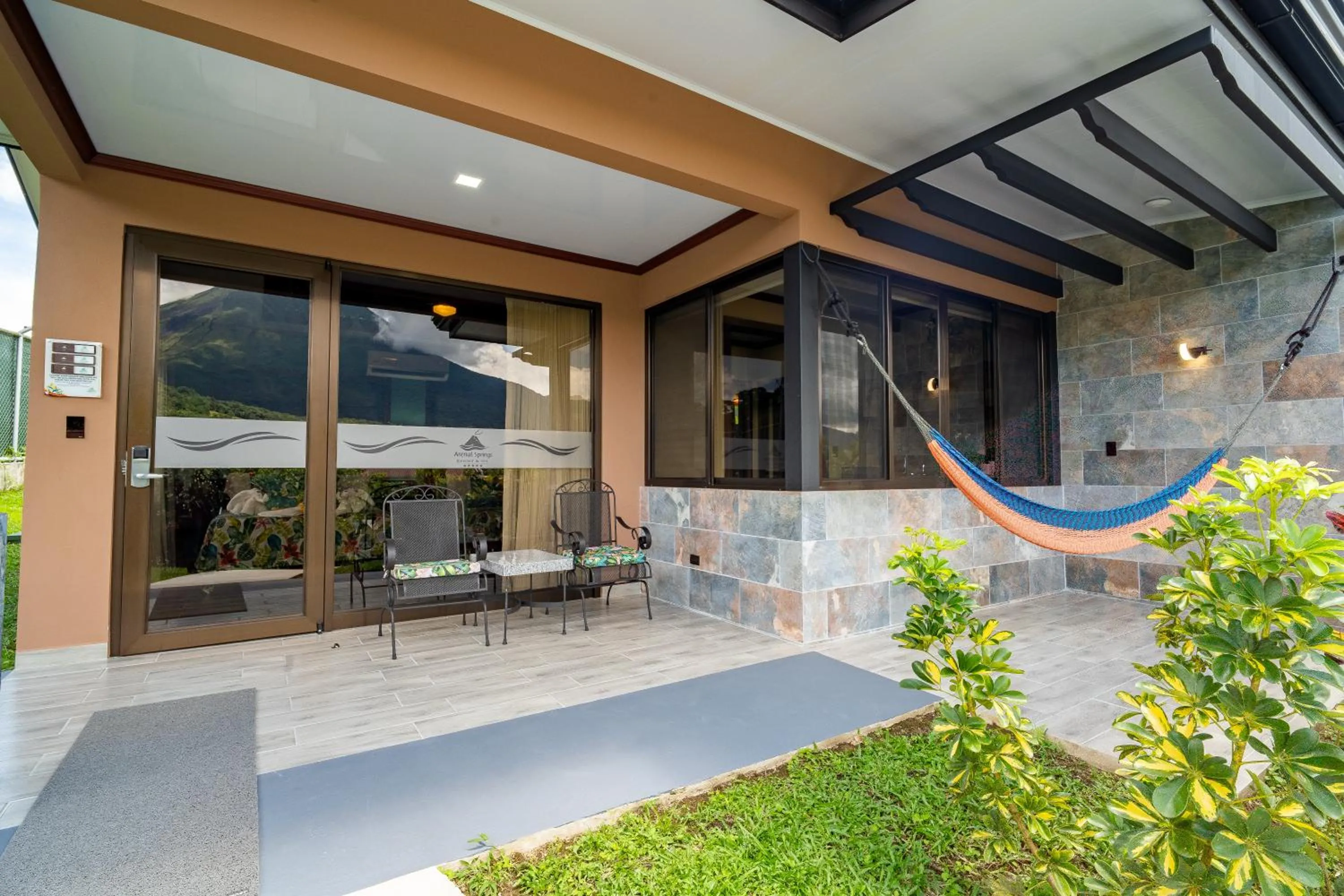 Property building in Hotel Arenal Springs Resort & Spa