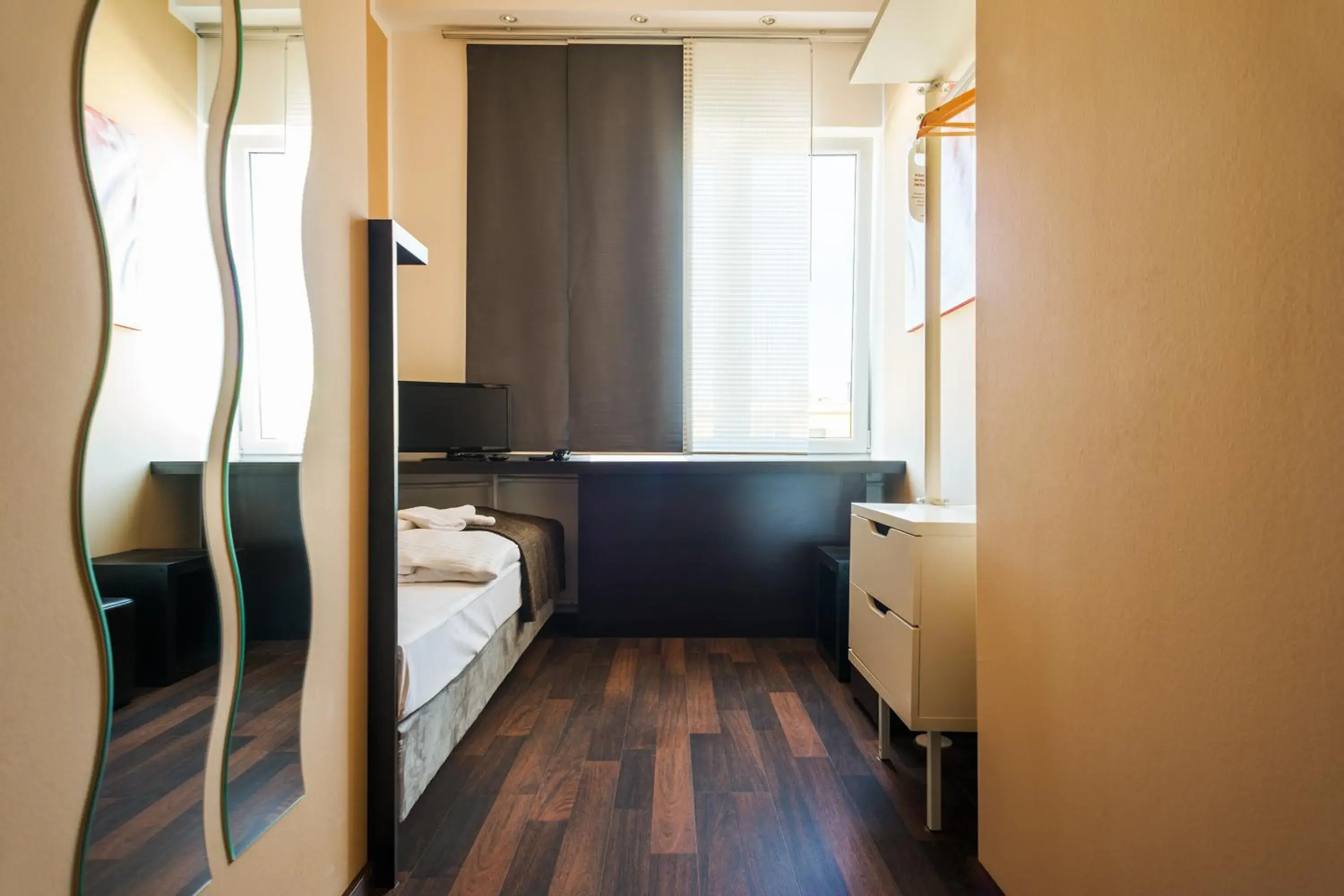 Photo of the whole room, Bed in Apple City Hotel Photo of the whole room, Bed in Apple City Hotel