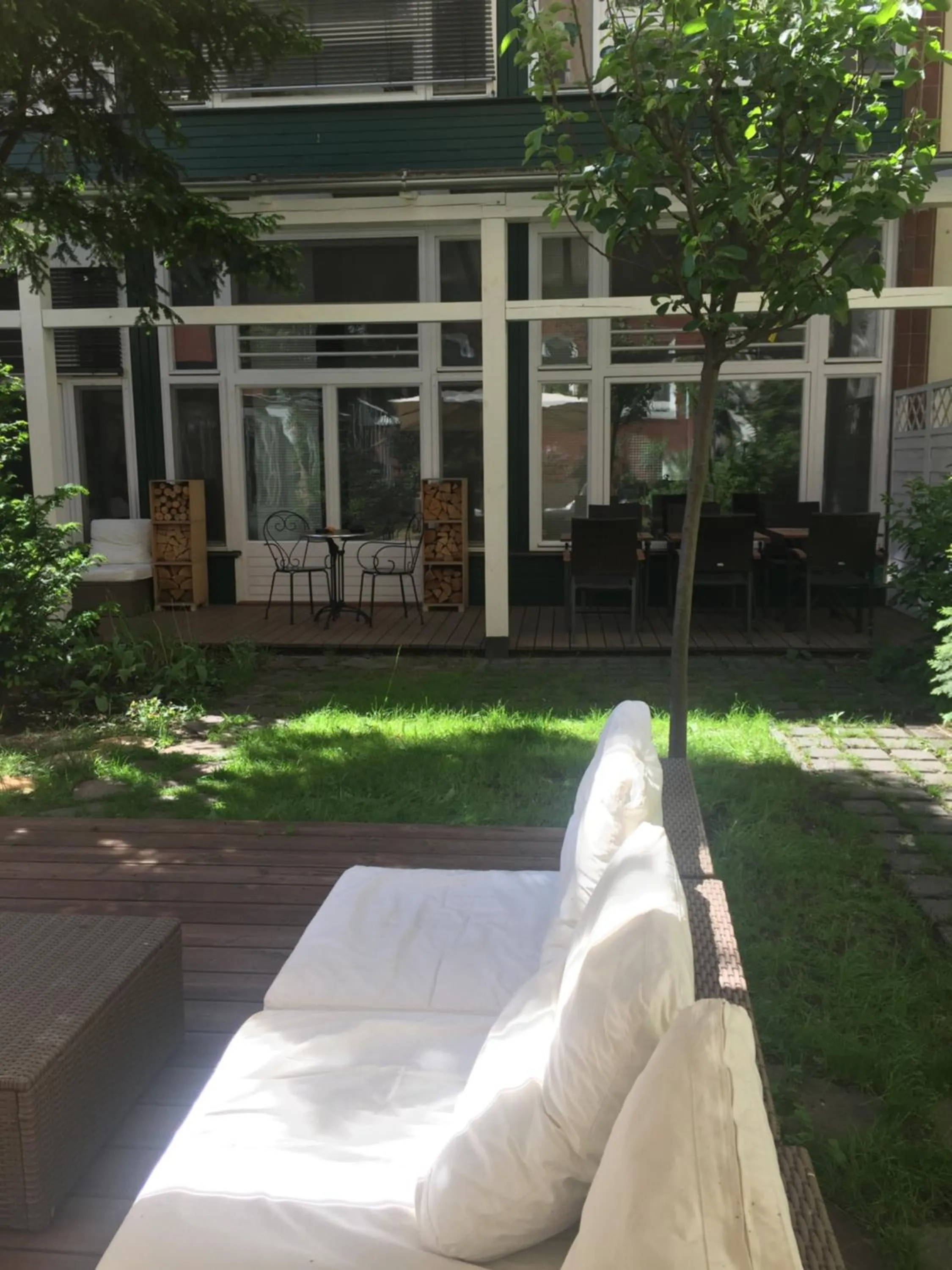 Garden in Apple City Hotel