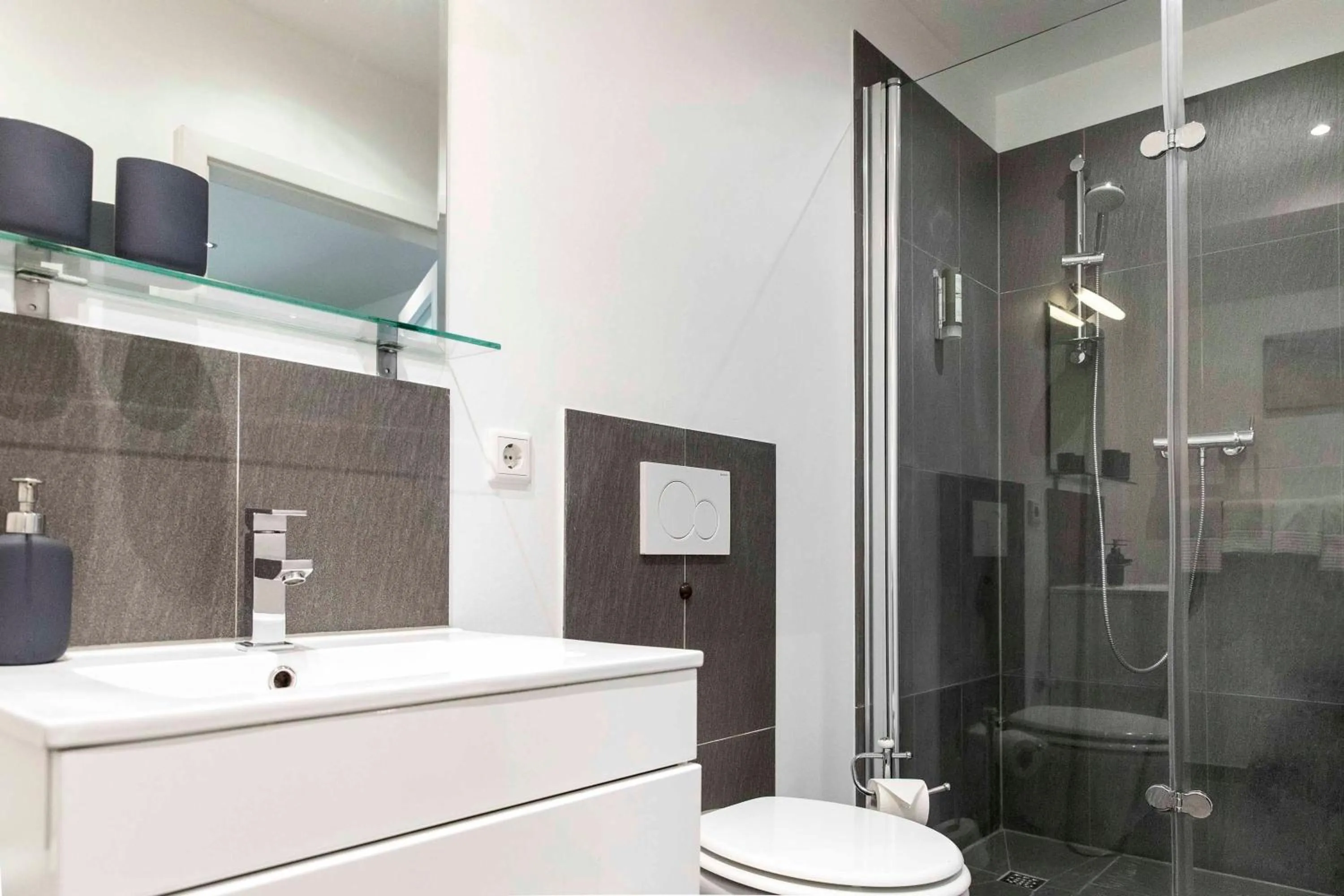 Luxx City Apartments