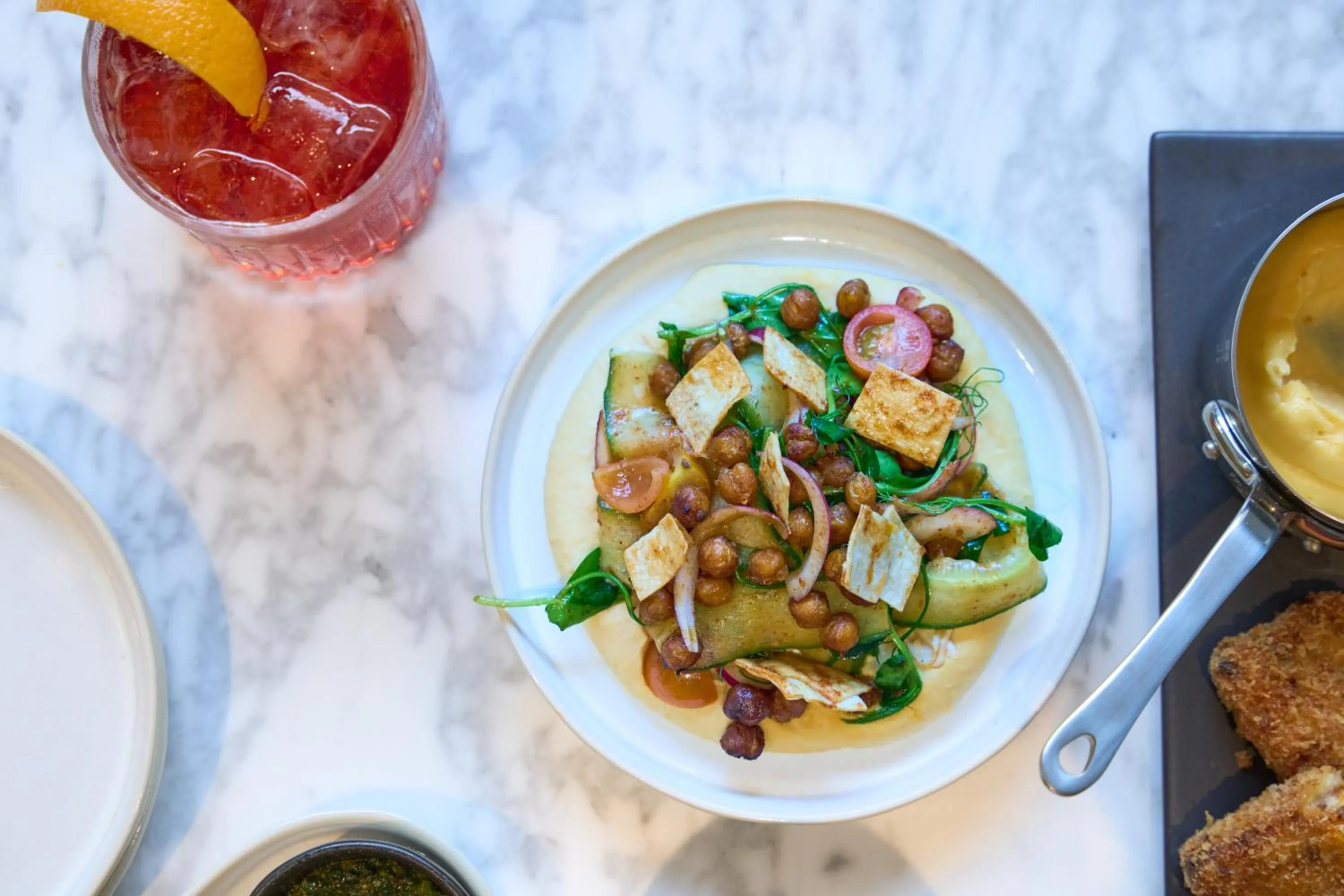 Lounge or bar in The Store