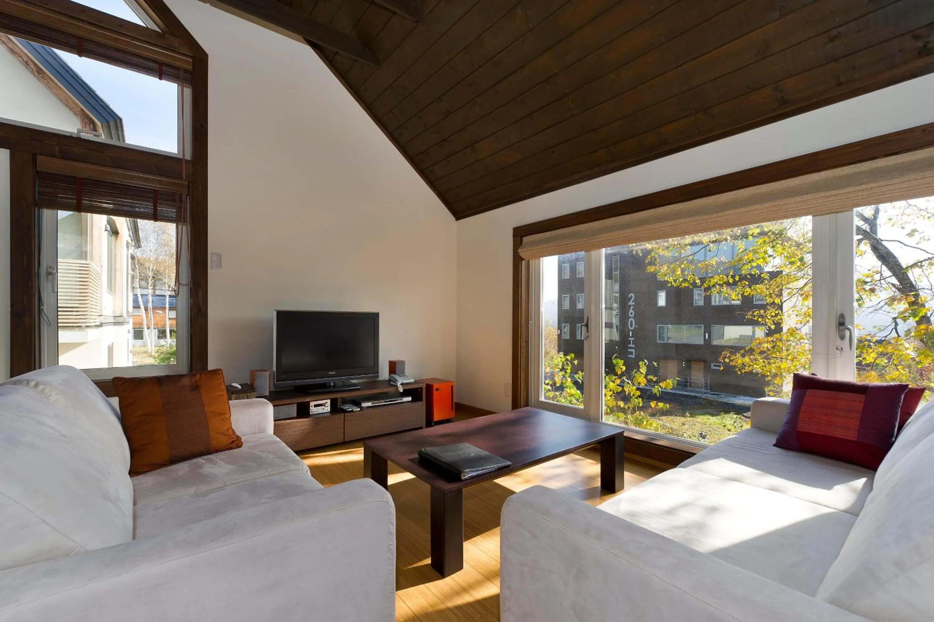 Living room in Ginsetsu