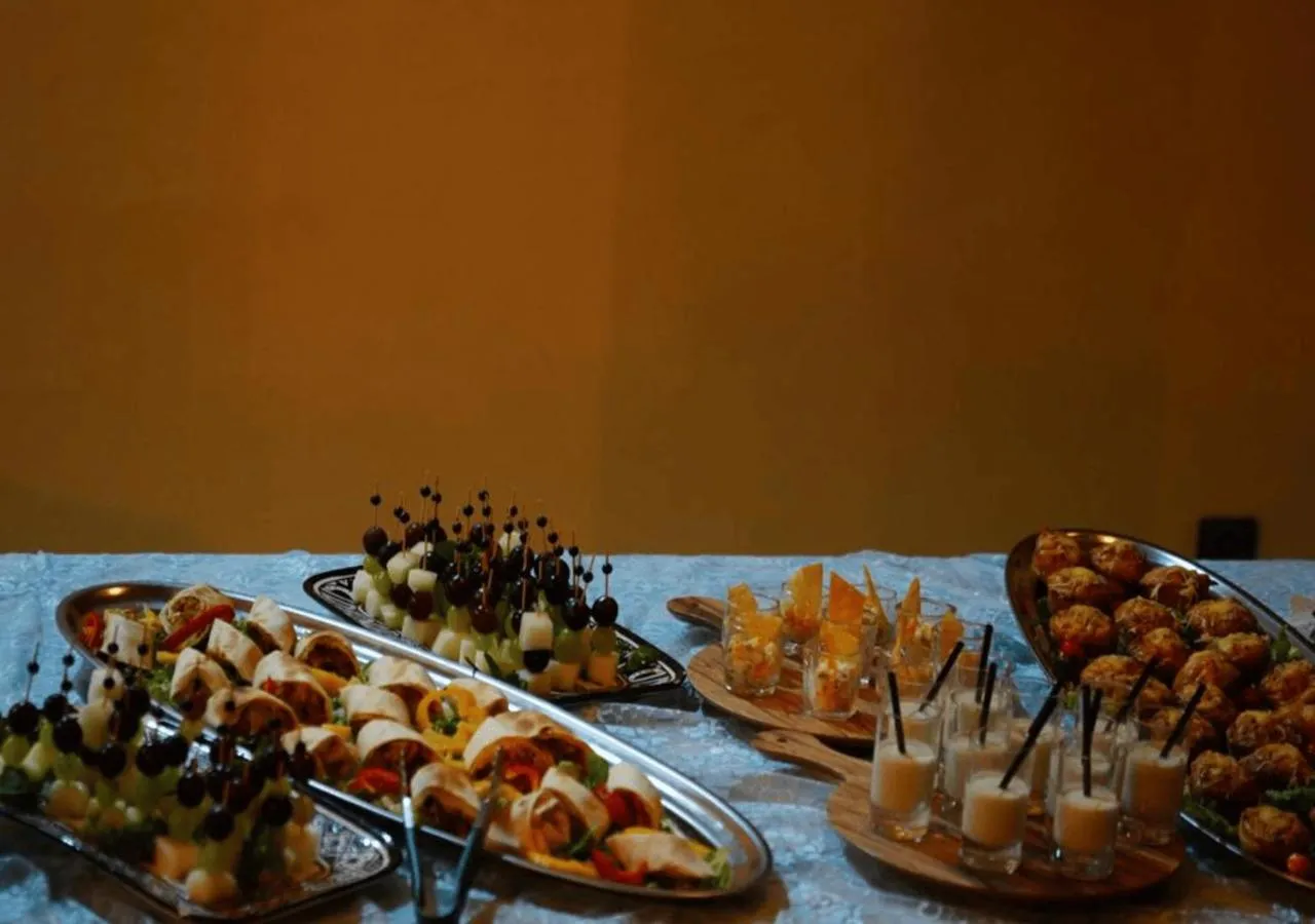 Restaurant/places to eat in PARAISO DAKHLA