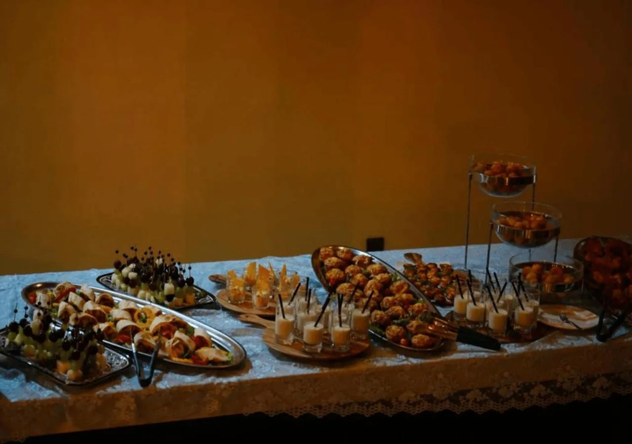 Restaurant/places to eat in PARAISO DAKHLA