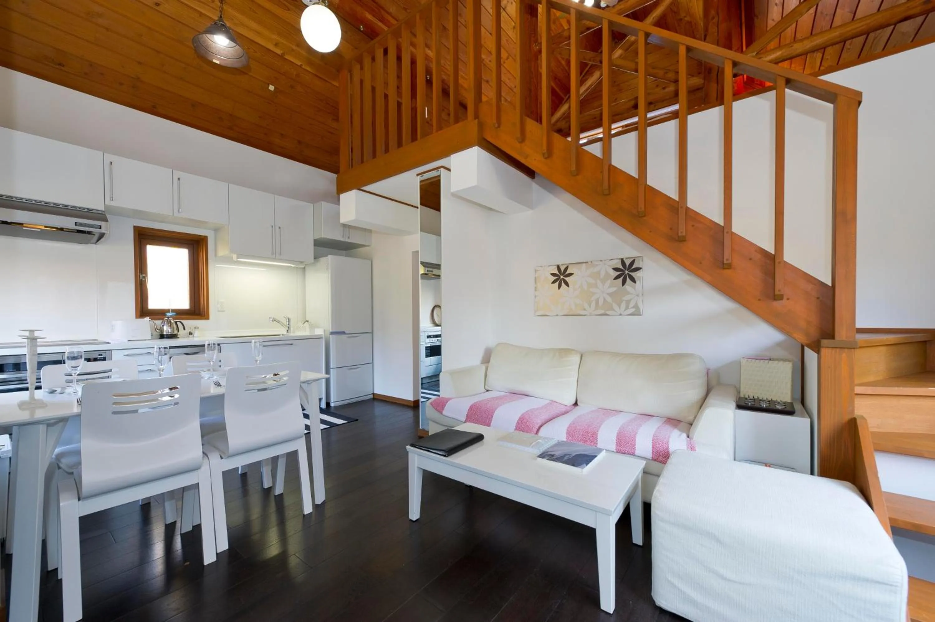 Photo of the whole room in Nupuri Cottage