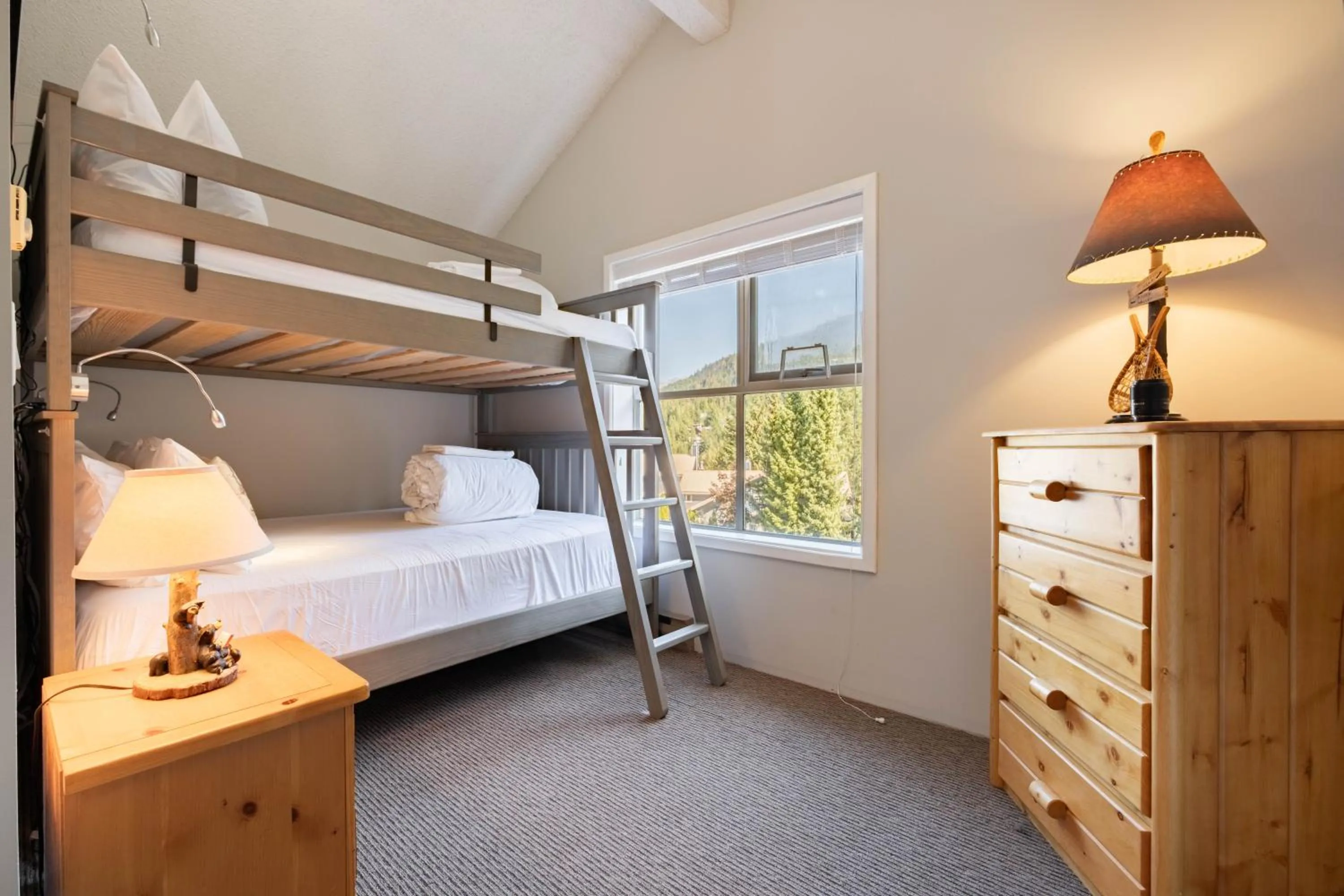 Bedroom, Bed in Powderview by Outpost Whistler