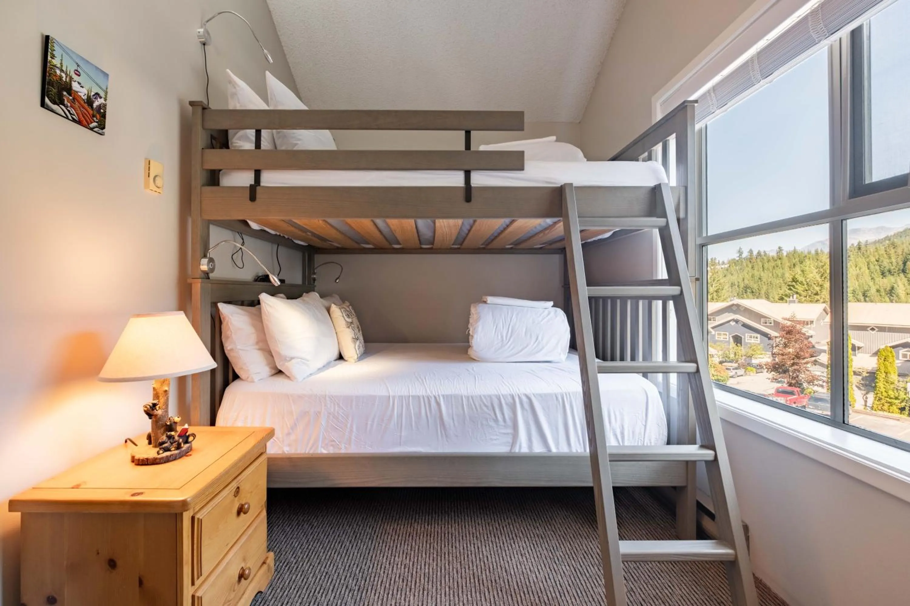 Bedroom, Bed in Powderview by Outpost Whistler