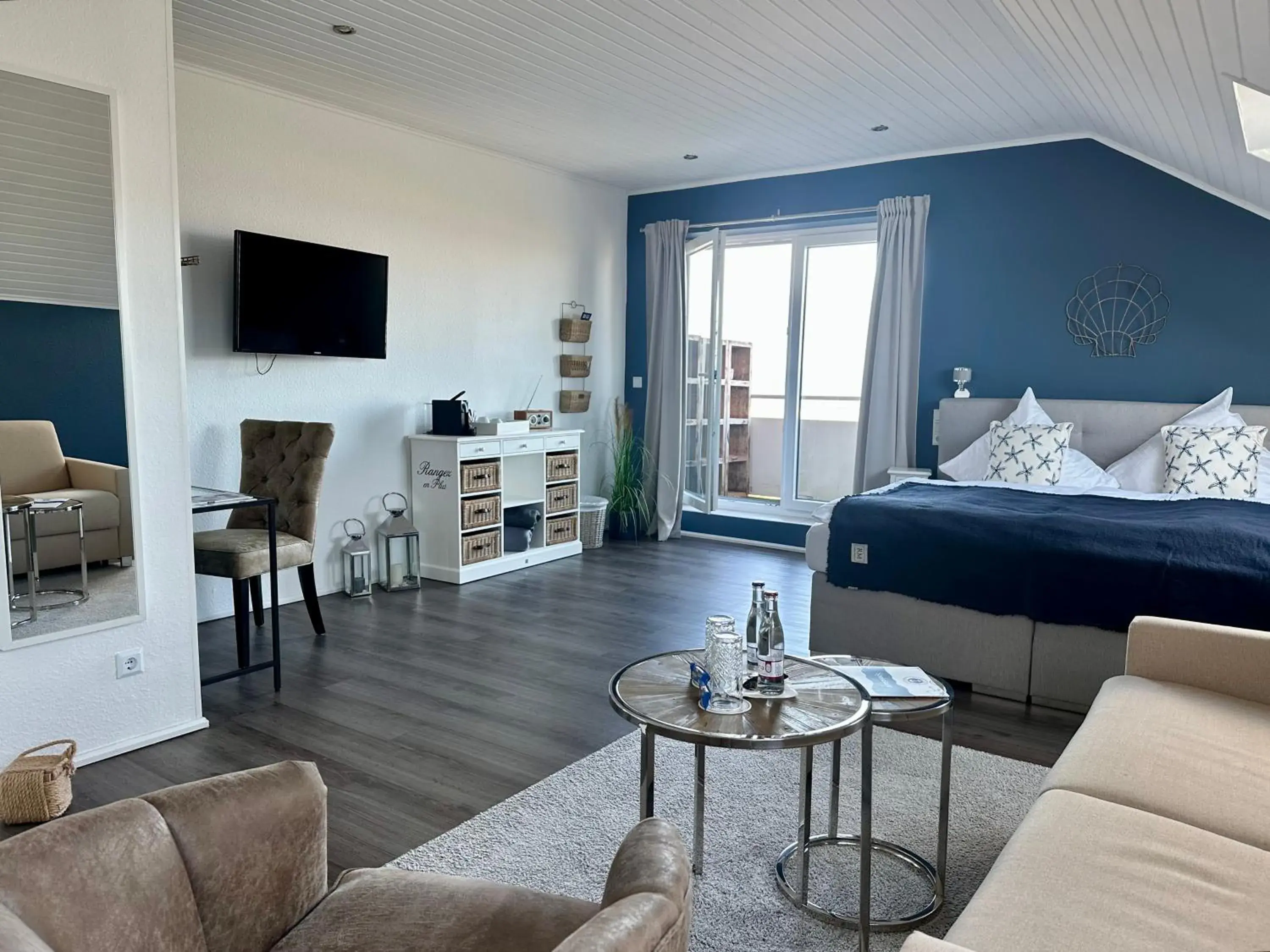 Deluxe Double Room with Ocean View in Hotel Restaurant Ostsee-Anker Deluxe Double Room with Ocean View in Hotel Restaurant Ostsee-Anker